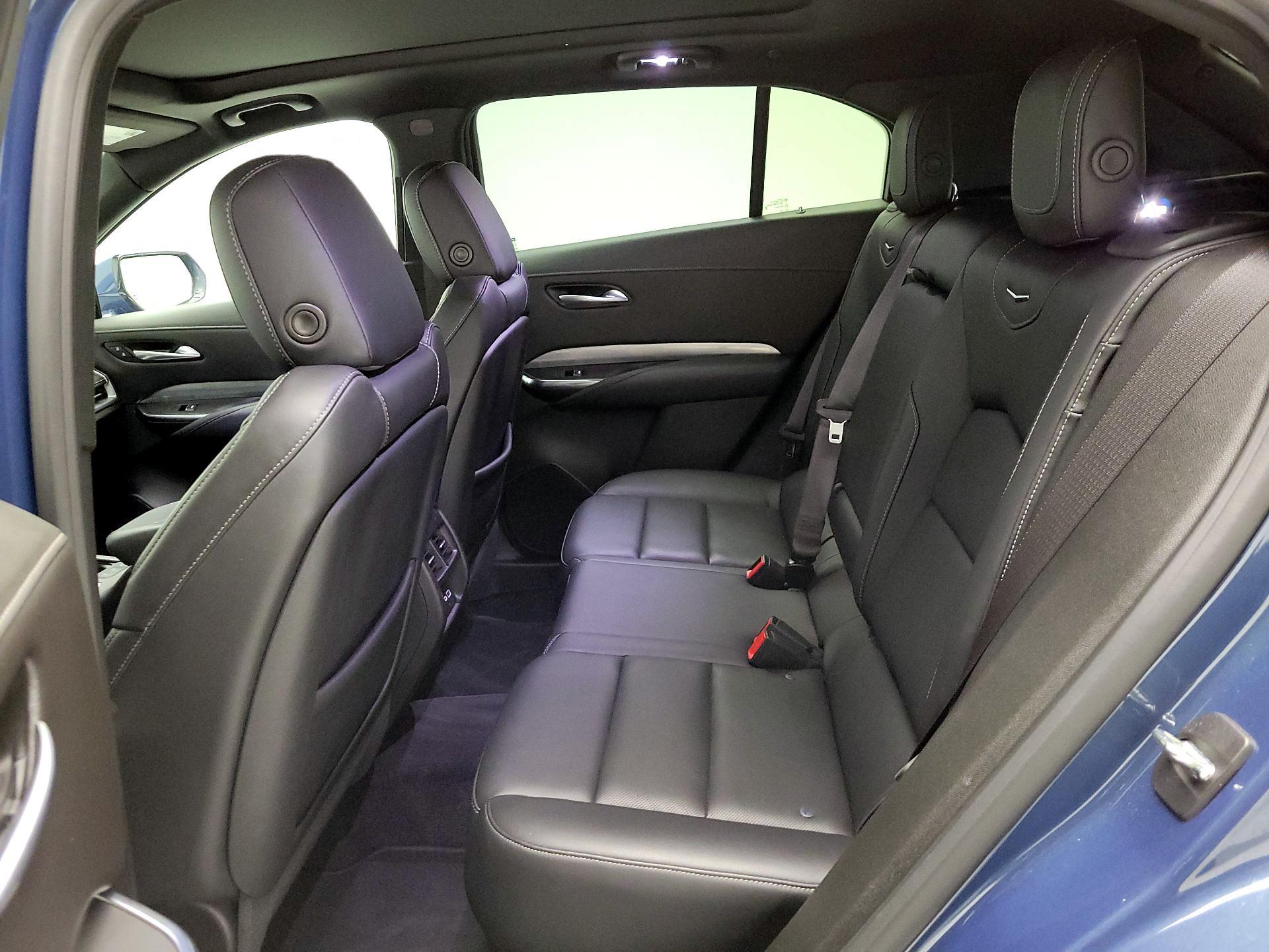 Thumbnail: 2024 Cadillac XT4 - 19