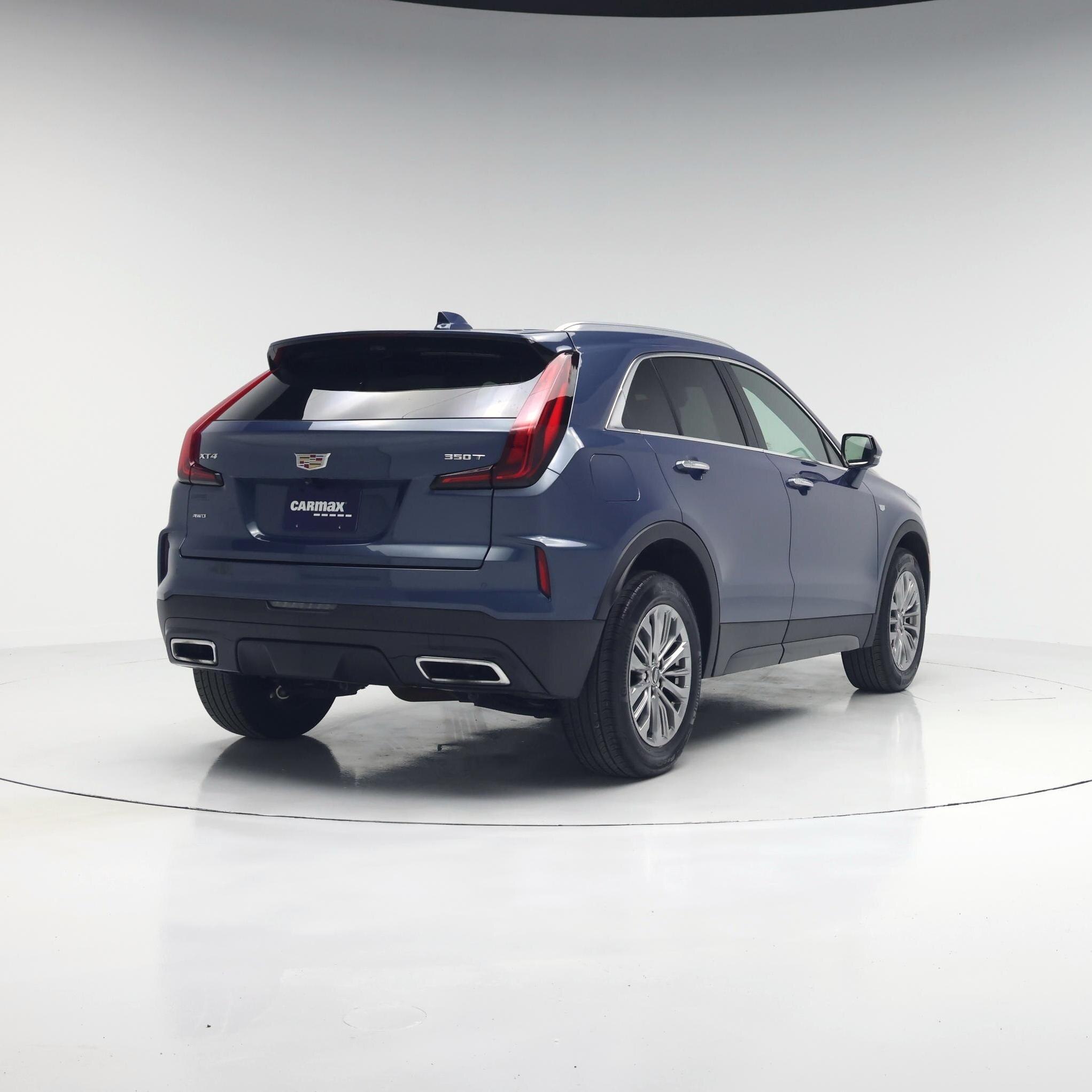 Thumbnail: 2024 Cadillac XT4 - 8