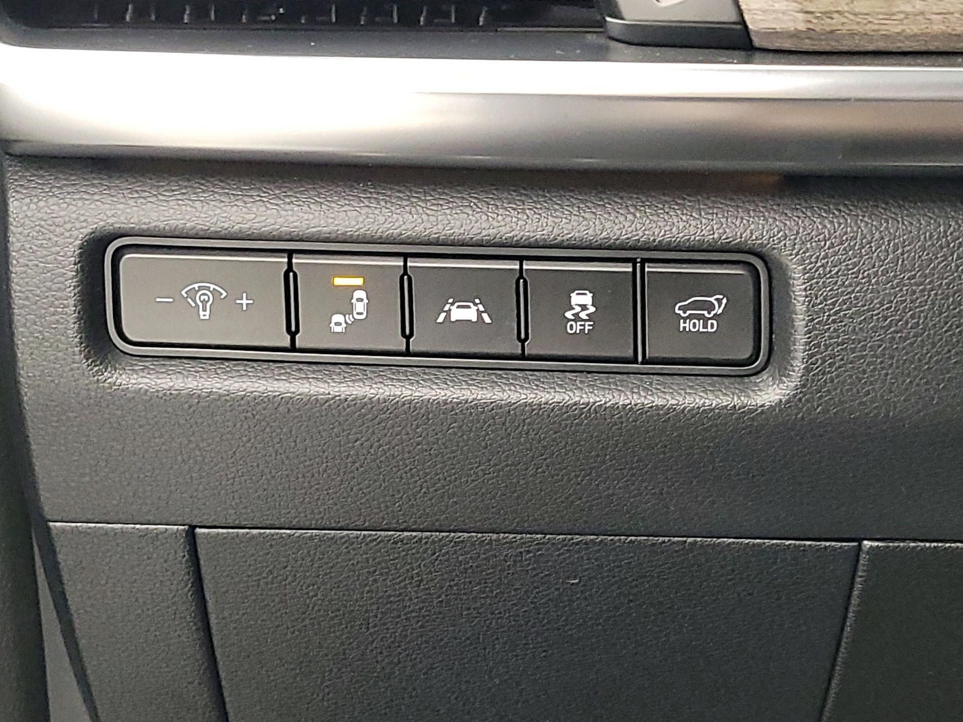 Thumbnail: 2021 Kia Telluride - 13