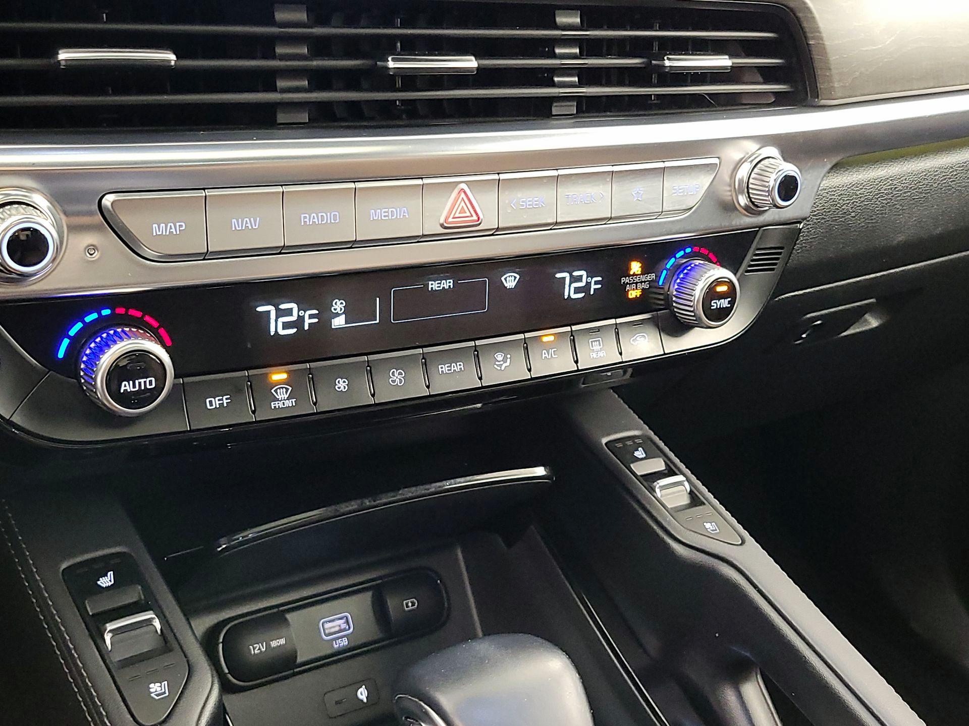 Thumbnail: 2021 Kia Telluride - 17