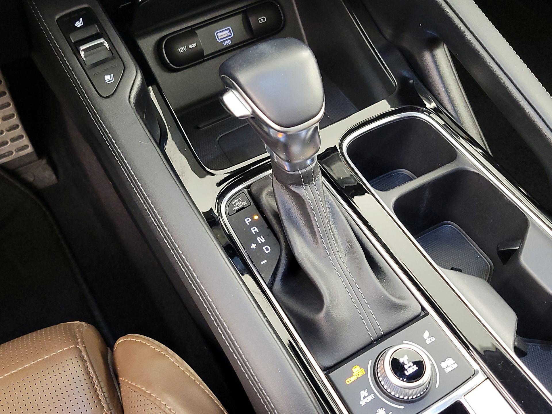 Thumbnail: 2021 Kia Telluride - 18