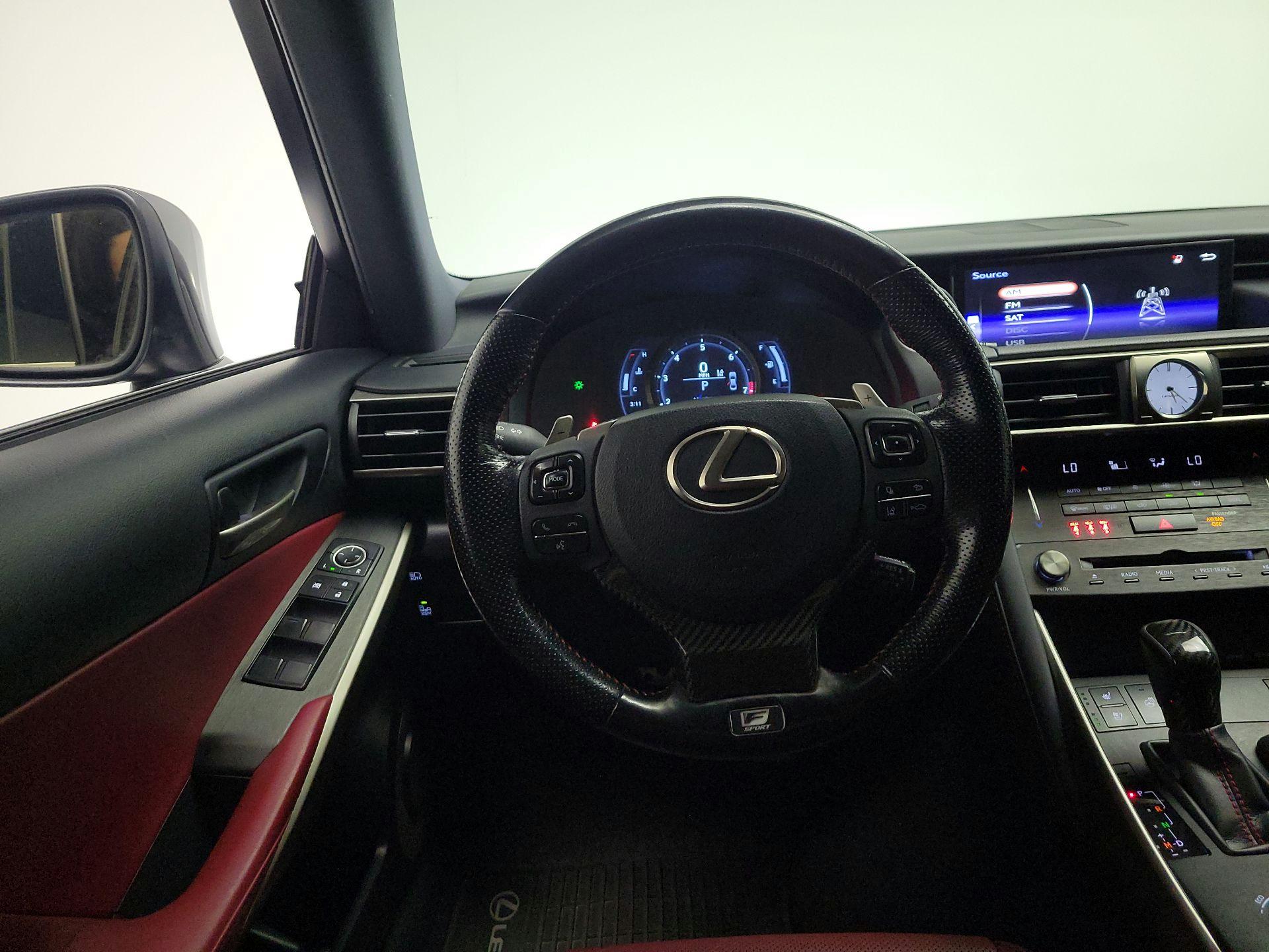 Thumbnail: 2019 Lexus IS - 10