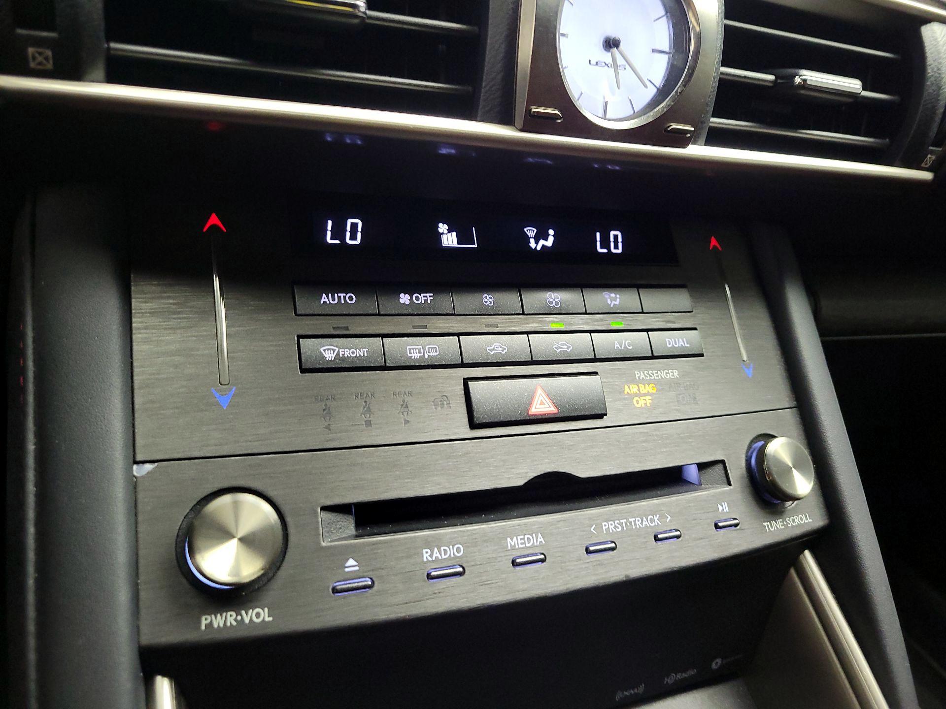 Thumbnail: 2019 Lexus IS - 16