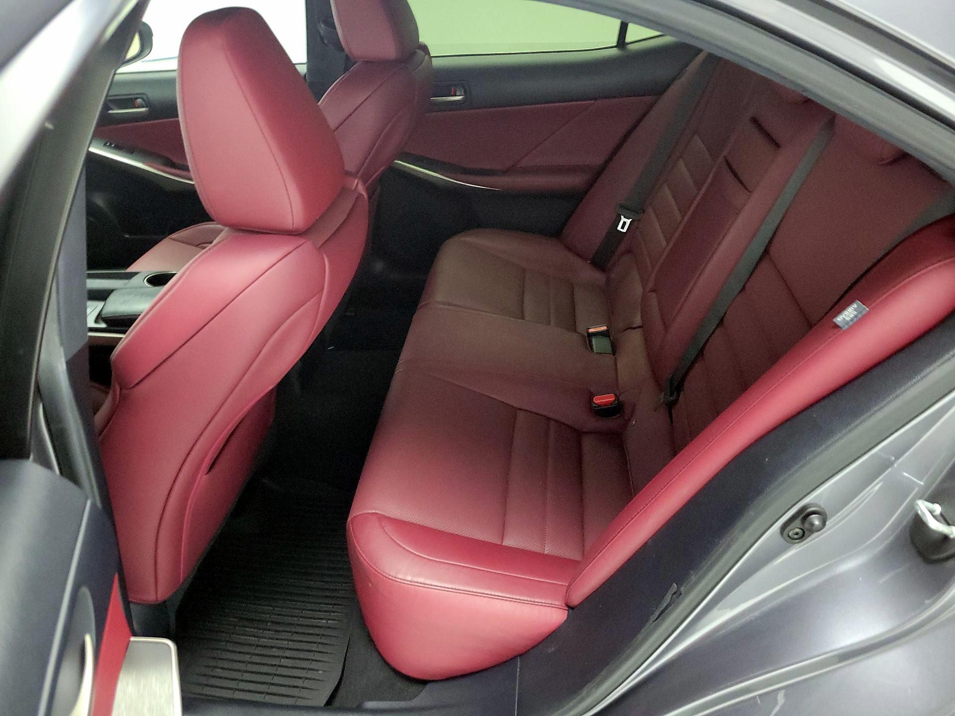 Thumbnail: 2019 Lexus IS - 19