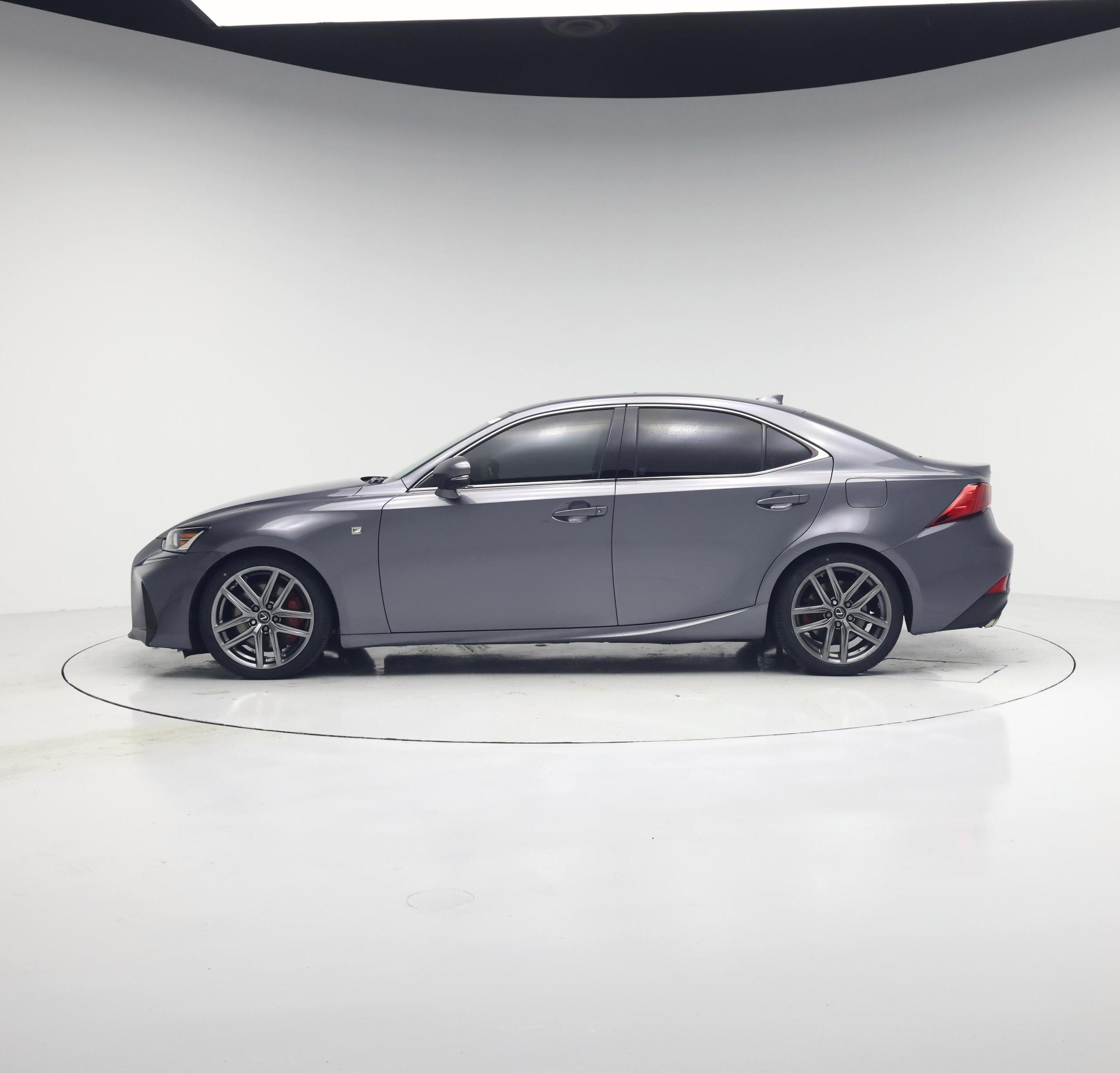 Thumbnail: 2019 Lexus IS - 3