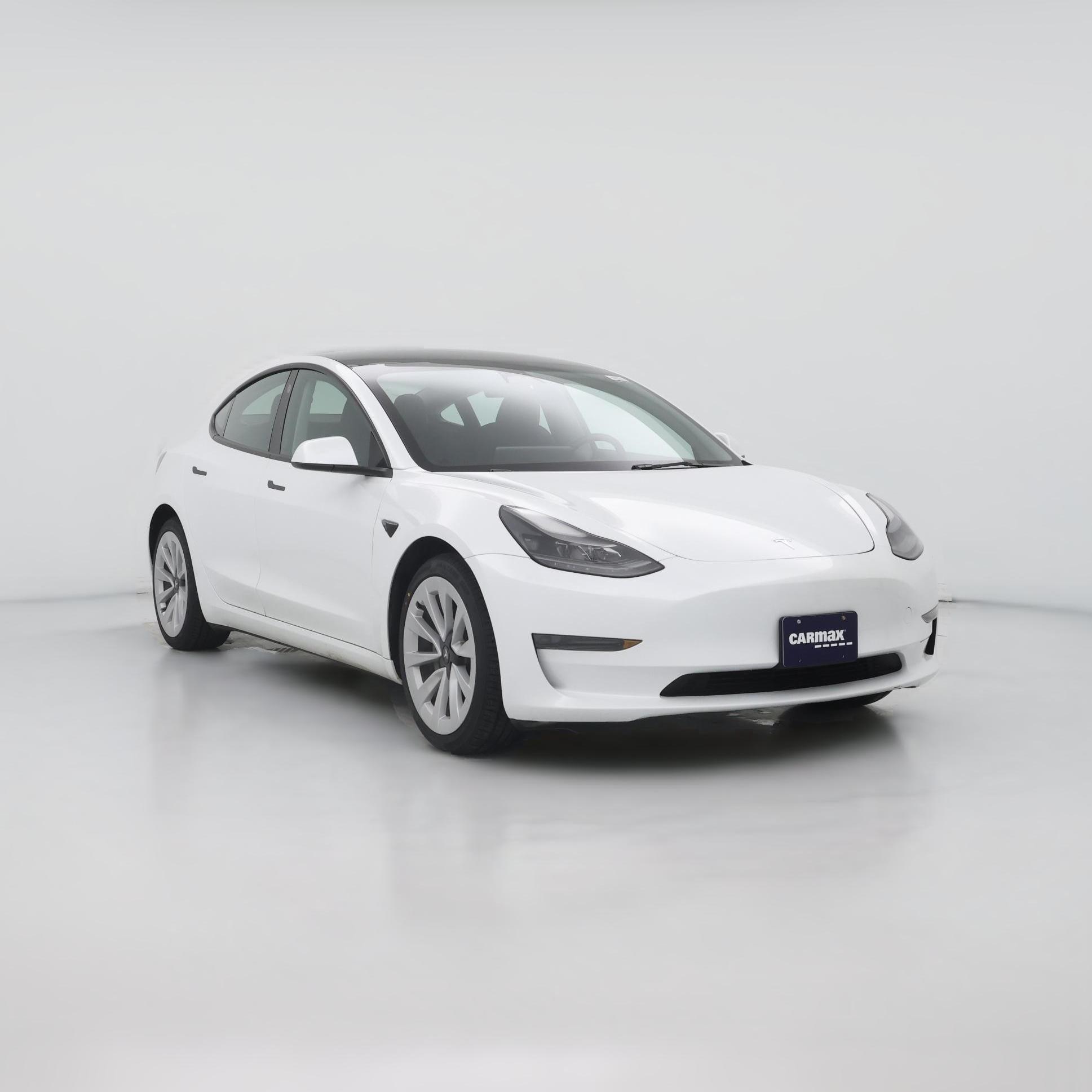 Thumbnail: 2023 Tesla Model 3 - 1