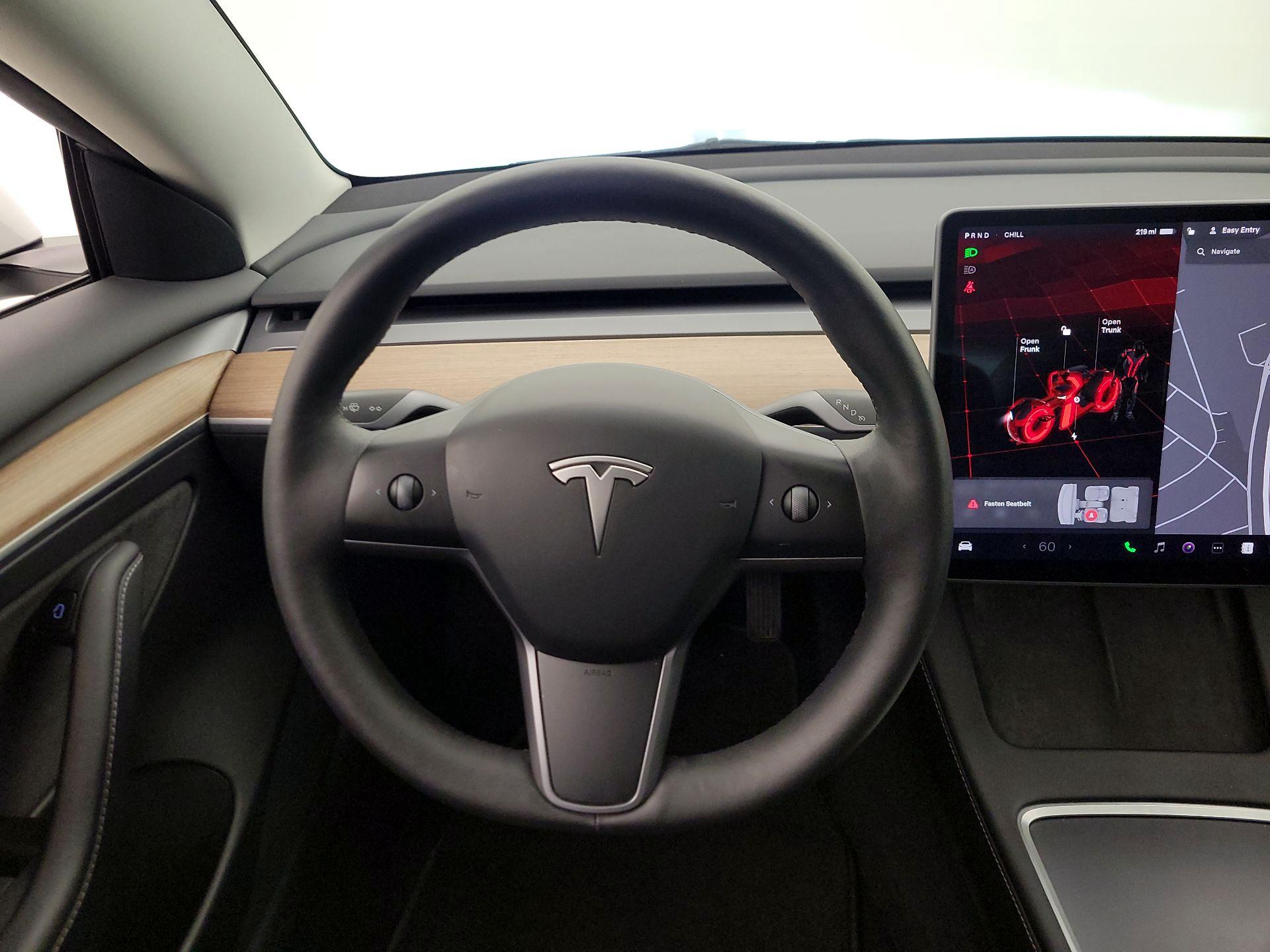 Thumbnail: 2023 Tesla Model 3 - 10