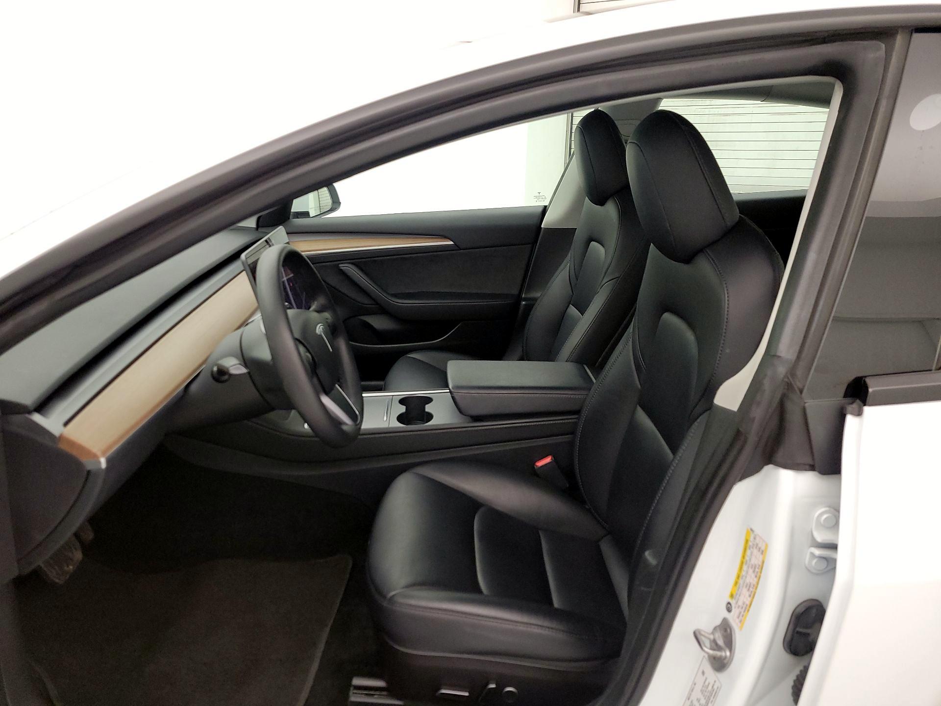 Thumbnail: 2023 Tesla Model 3 - 11