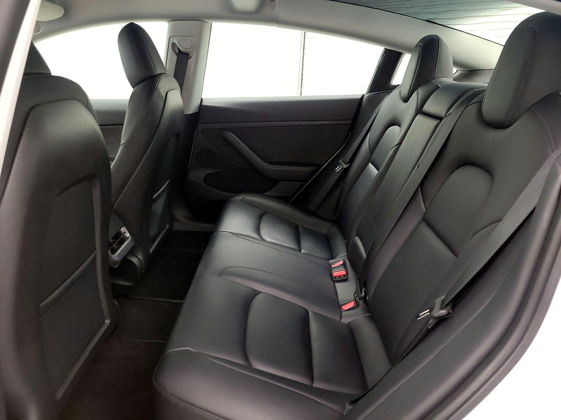 Thumbnail: 2023 Tesla Model 3 - 19