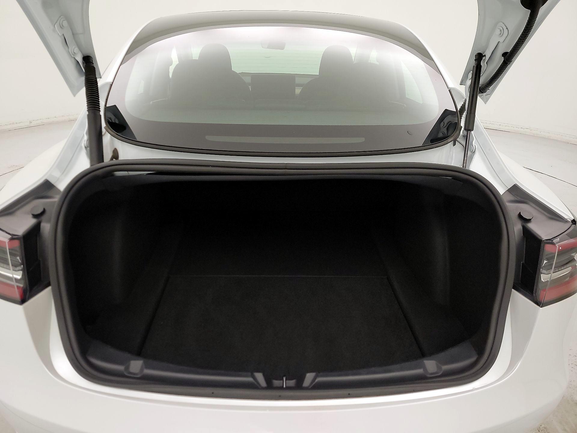 Thumbnail: 2023 Tesla Model 3 - 20