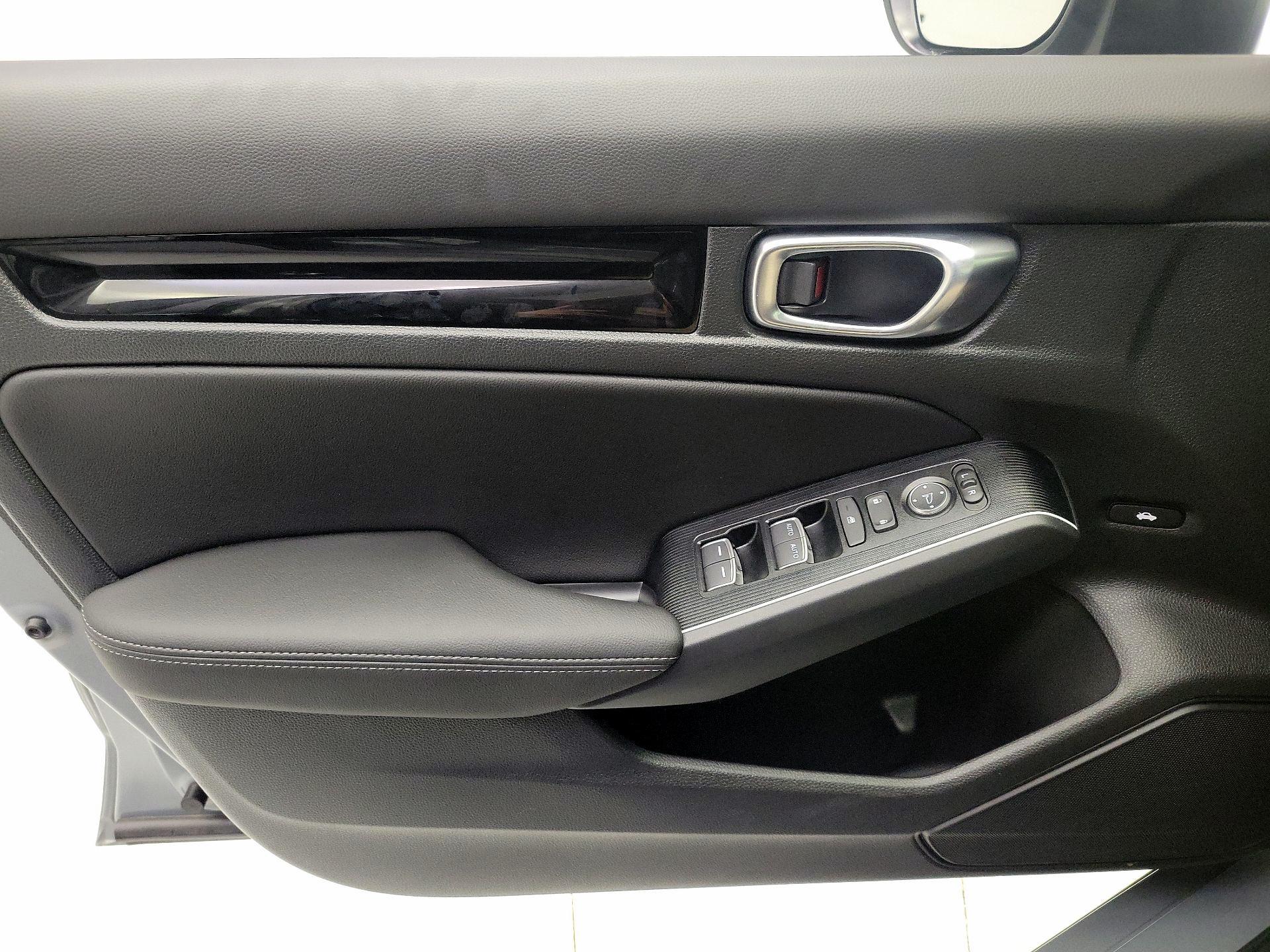 Thumbnail: 2025 Honda Civic - 12