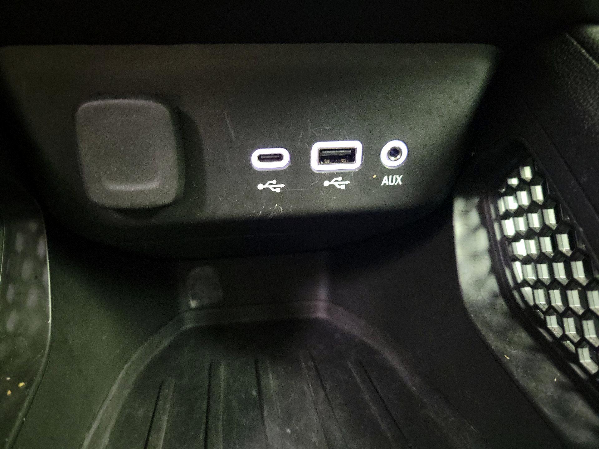 Thumbnail: 2023 Chevrolet TrailBlazer - 18