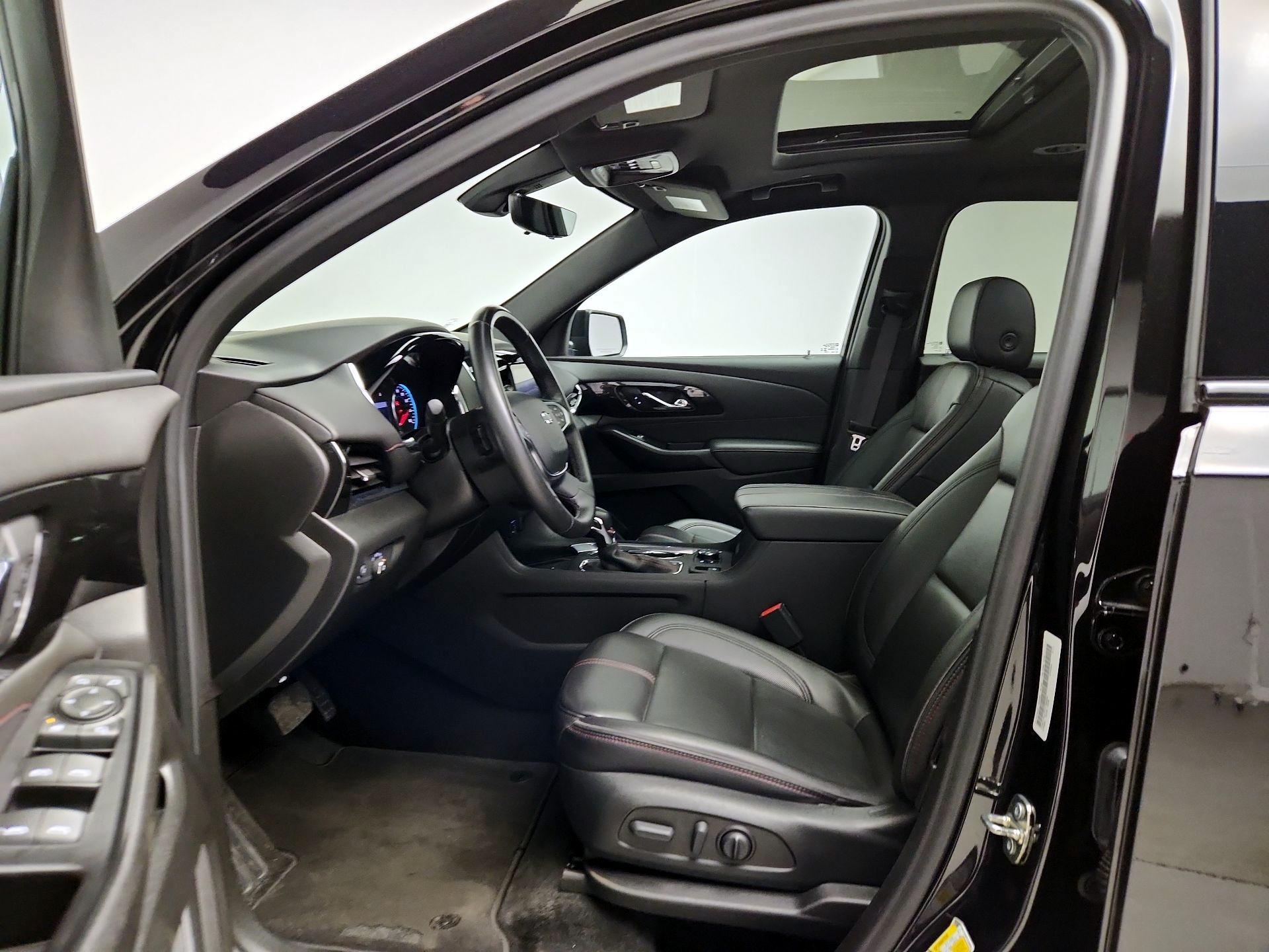 Thumbnail: 2023 Chevrolet Traverse - 11