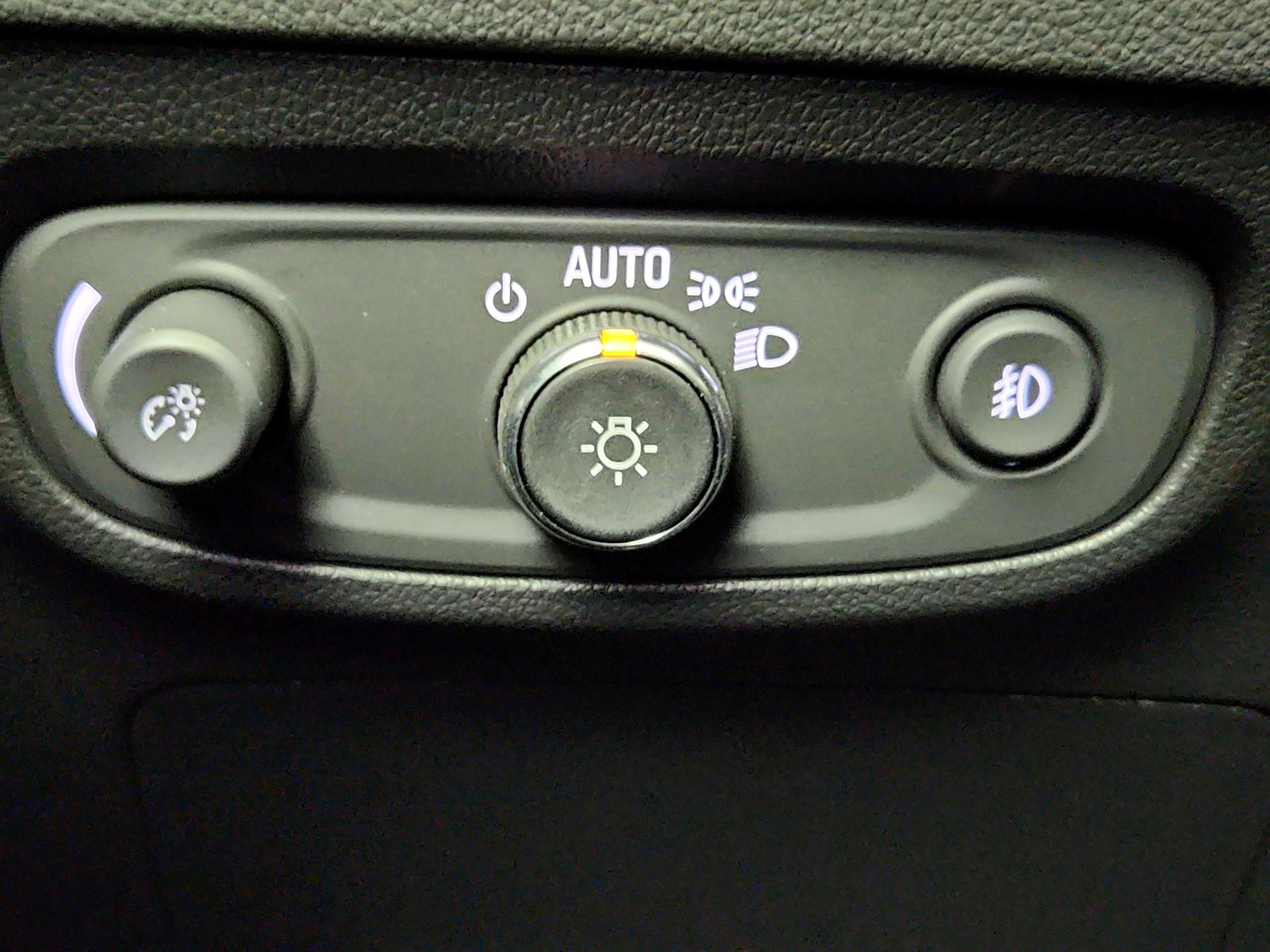 Thumbnail: 2023 Buick Encore GX - 13