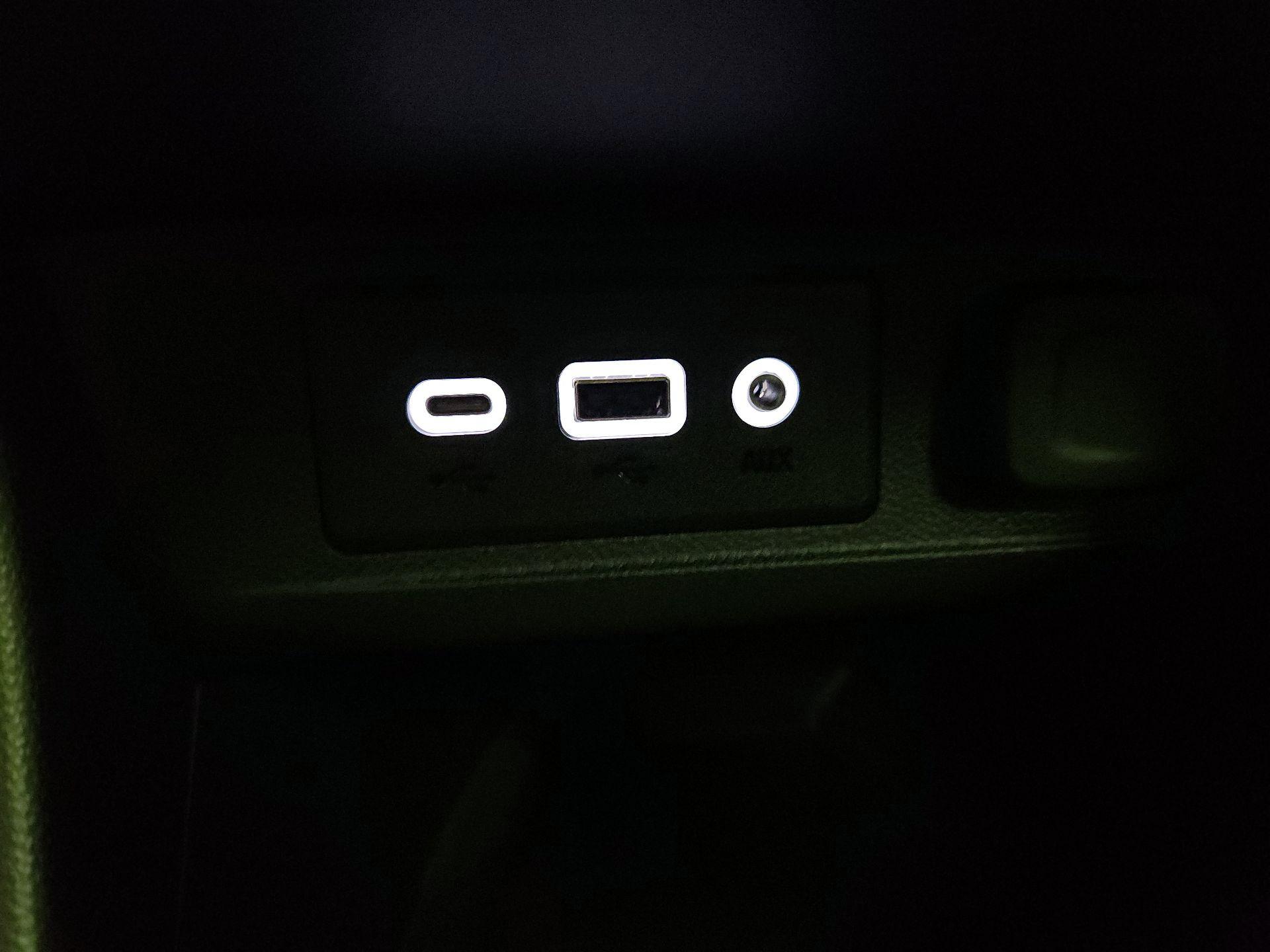 Thumbnail: 2023 Buick Encore GX - 18