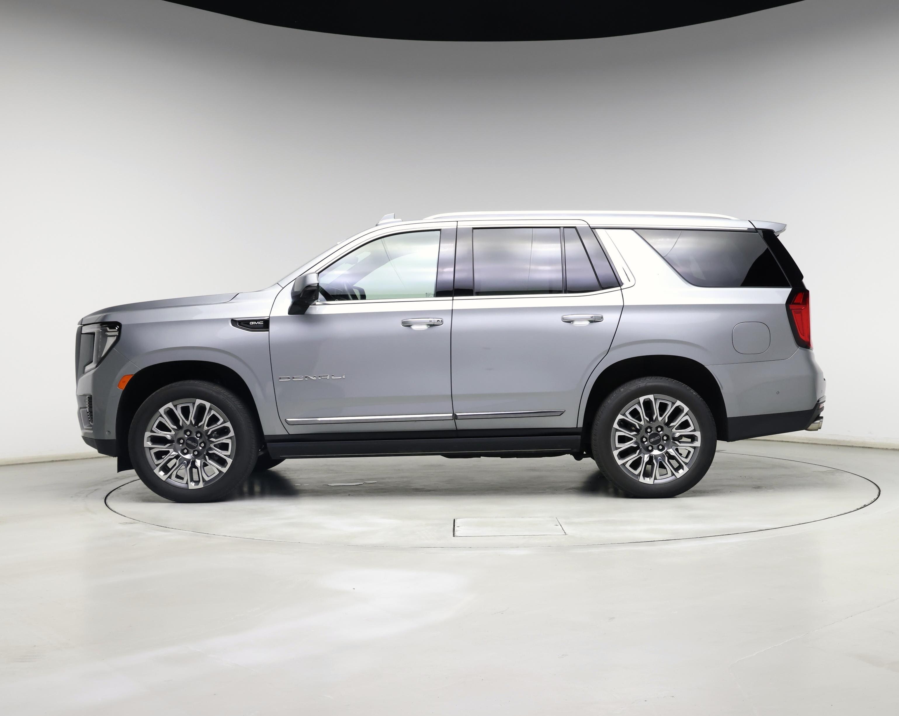 Thumbnail: 2023 GMC Yukon - 3