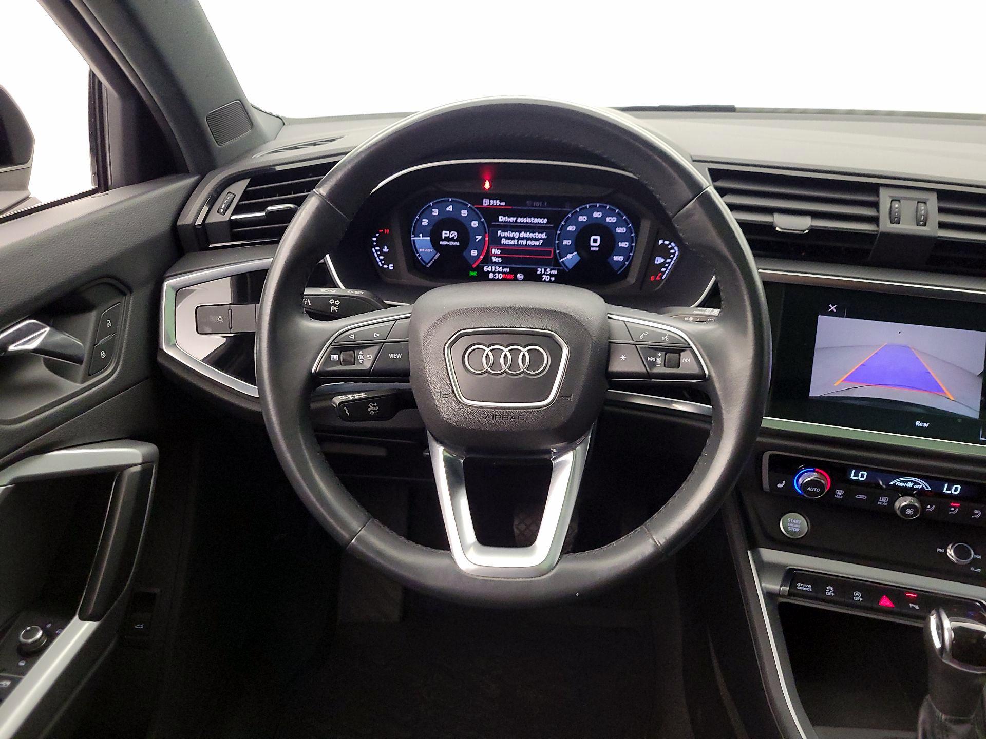 Thumbnail: 2020 Audi Q3 - 10