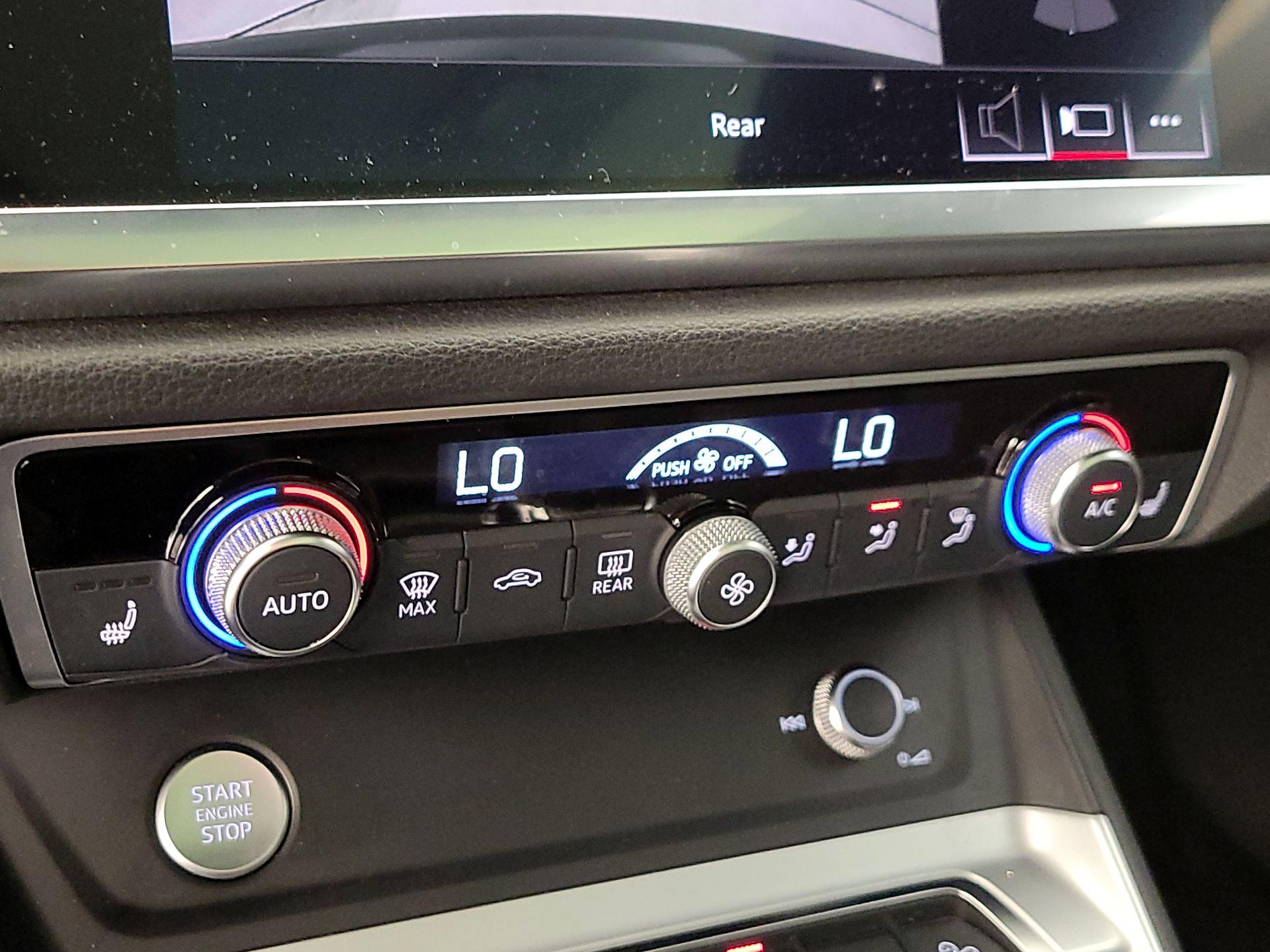 Thumbnail: 2020 Audi Q3 - 16