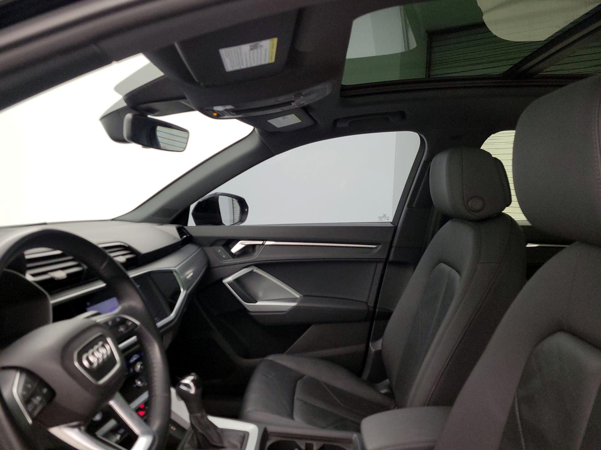 Thumbnail: 2020 Audi Q3 - 19