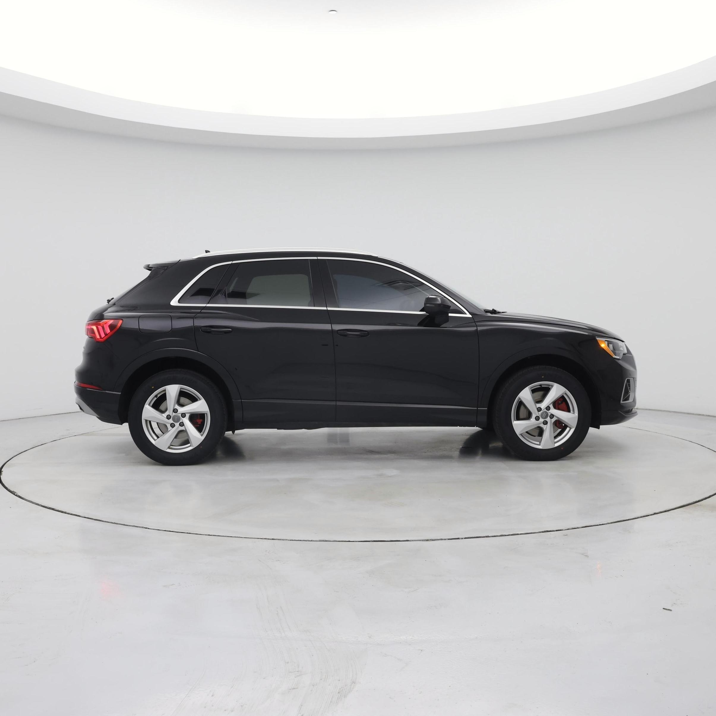 Thumbnail: 2020 Audi Q3 - 7
