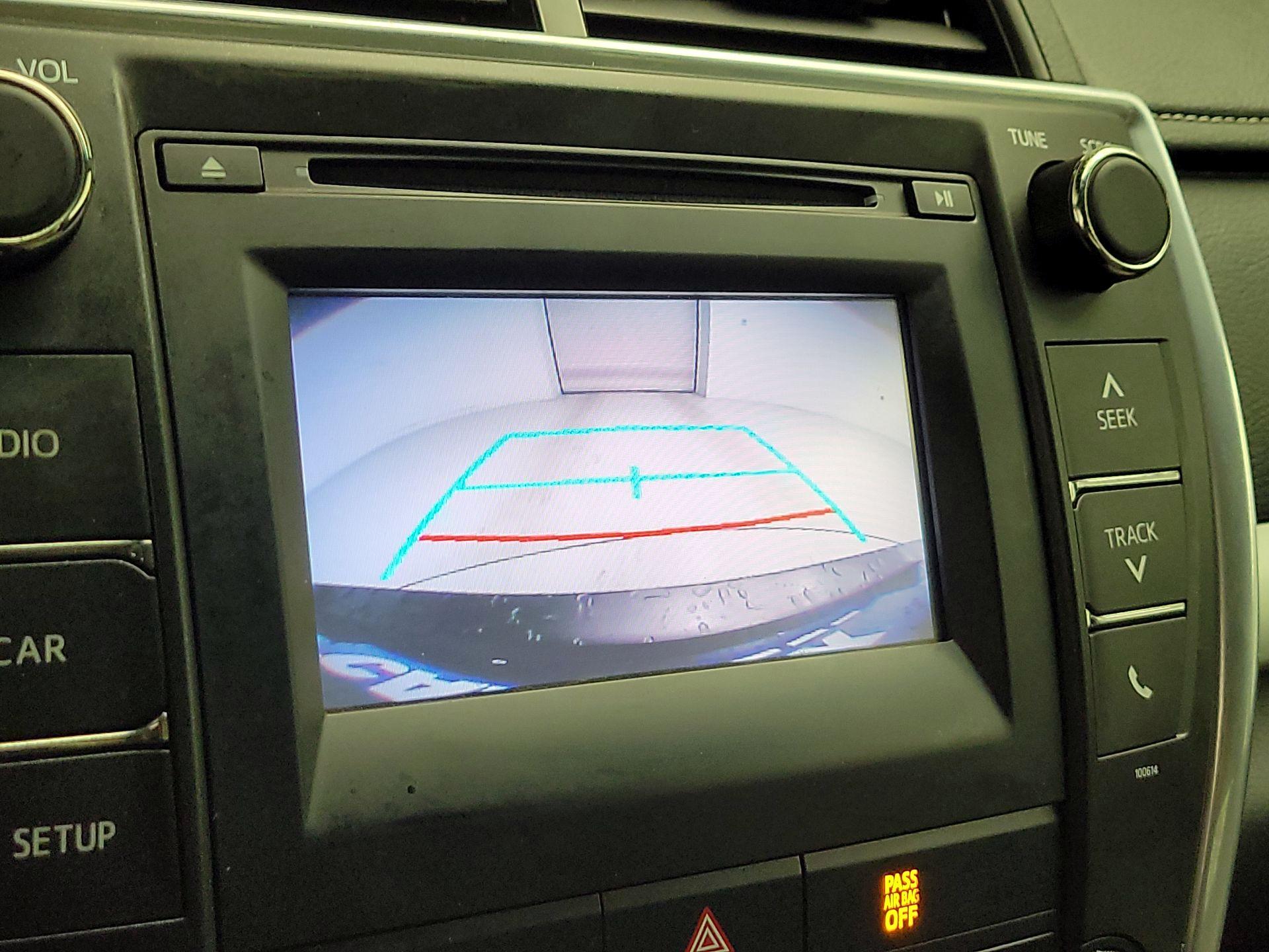 Thumbnail: 2017 Toyota Camry - 13