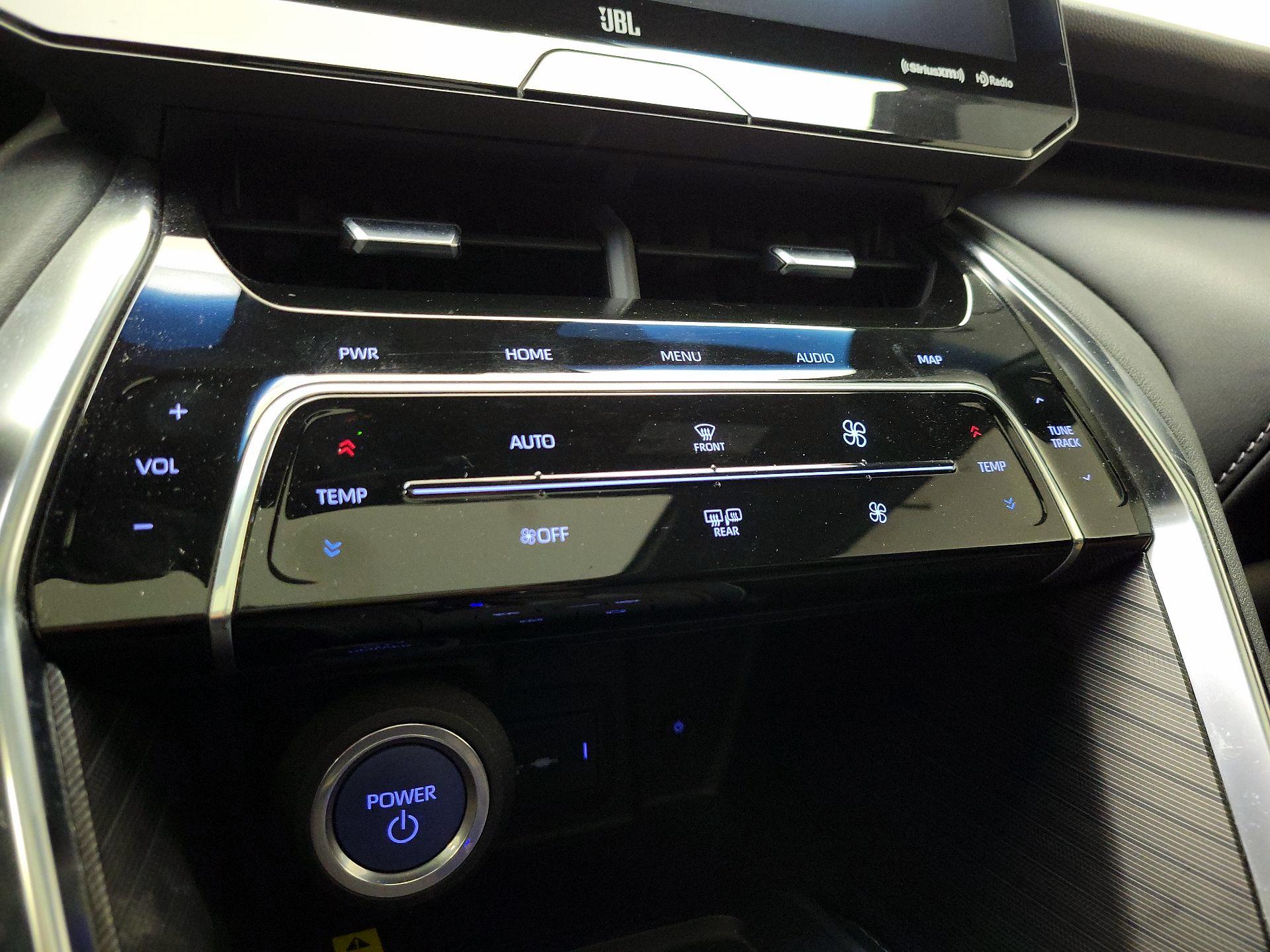 Thumbnail: 2021 Toyota Venza - 17