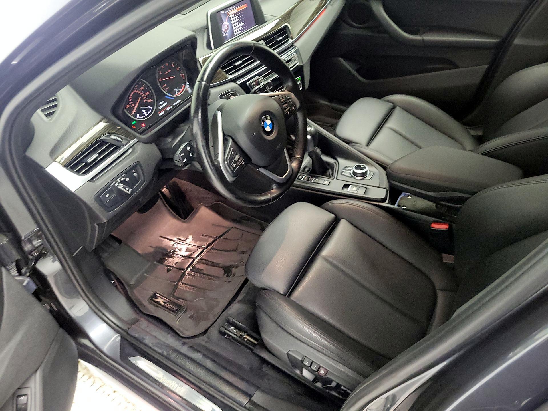 Thumbnail: 2017 BMW X1 - 11