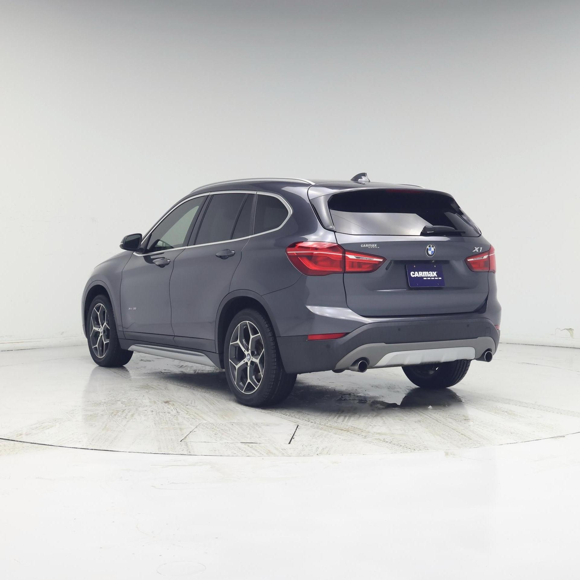 Thumbnail: 2017 BMW X1 - 2