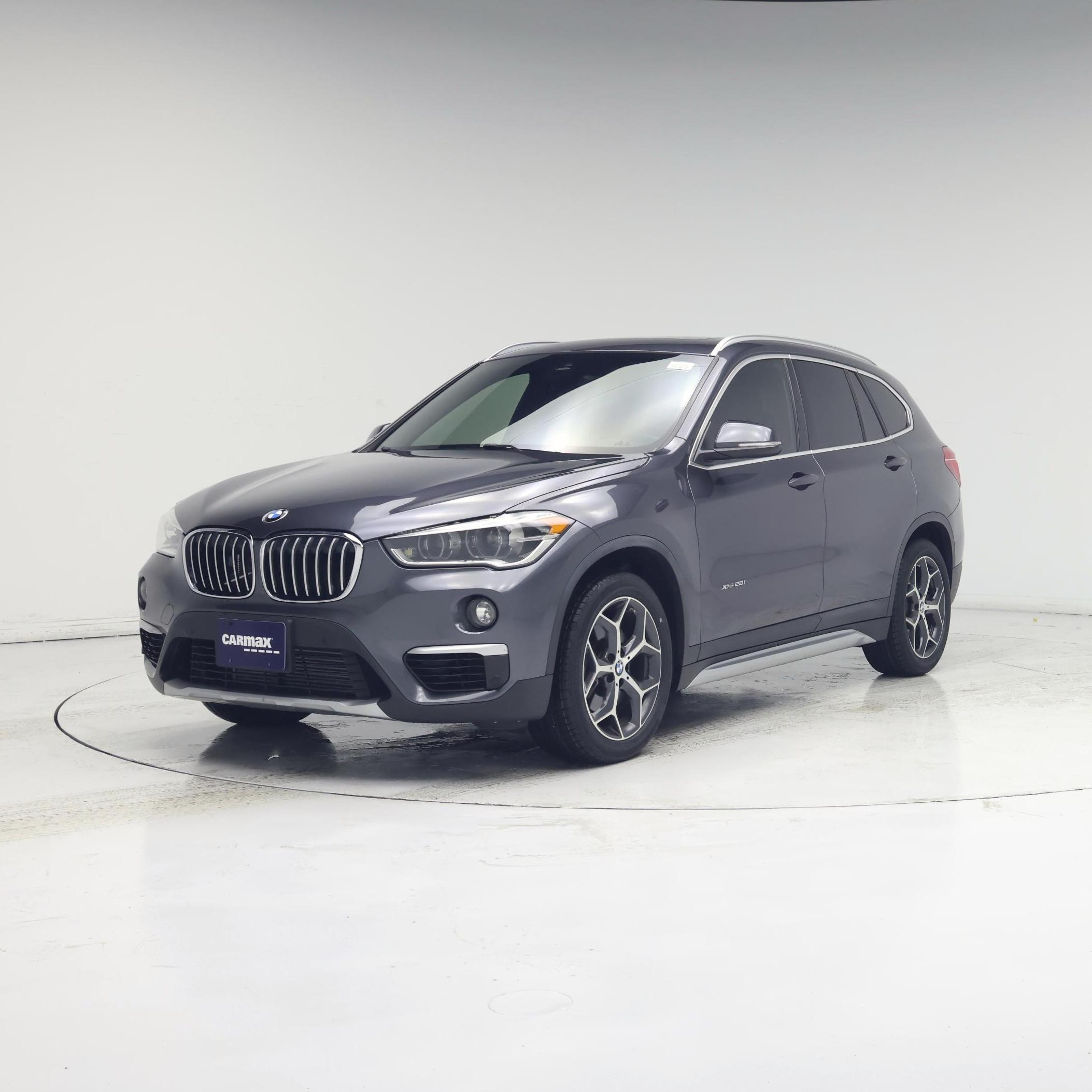 Thumbnail: 2017 BMW X1 - 4