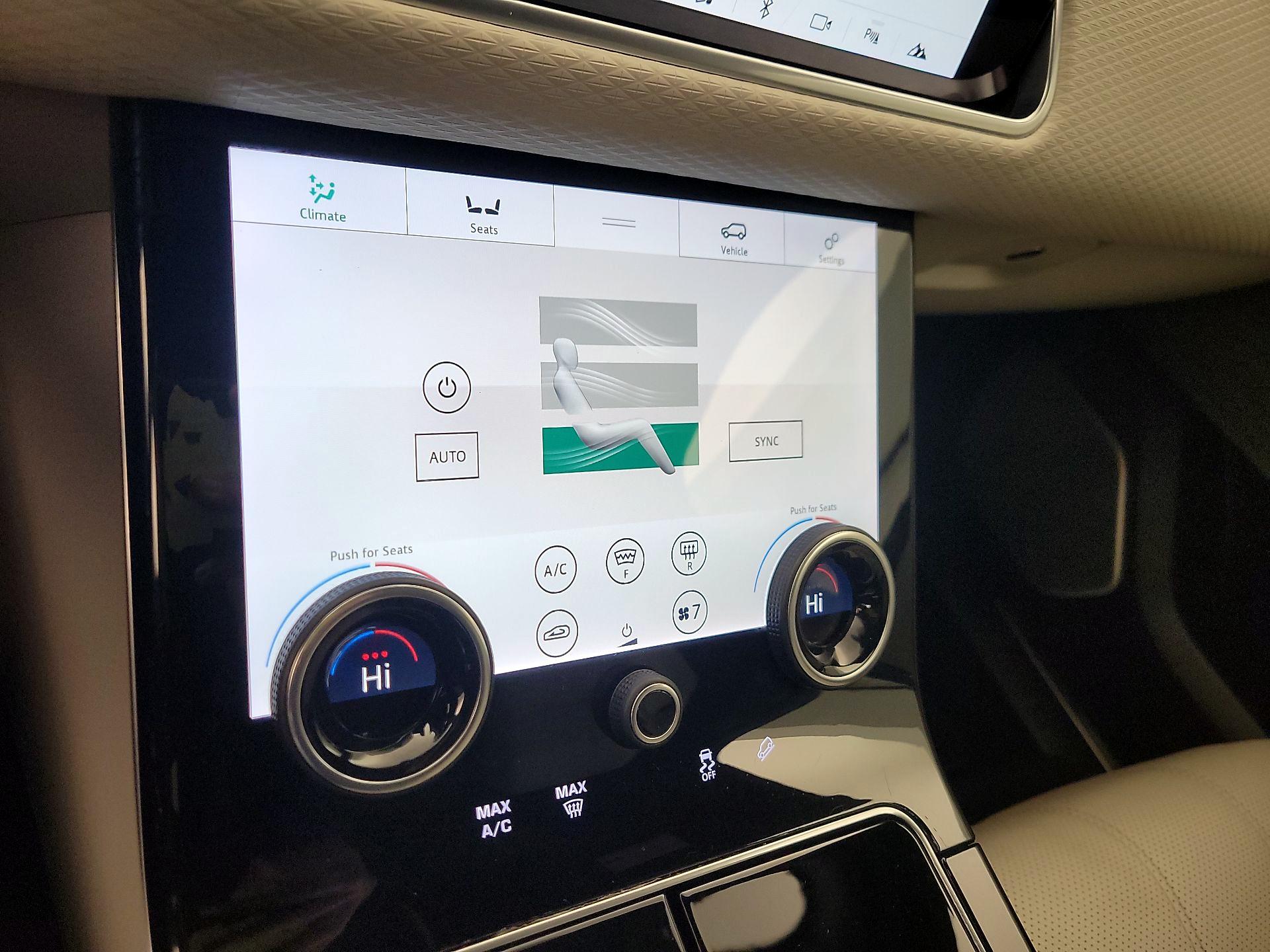 Thumbnail: 2020 Land Rover Range Rover Velar - 16