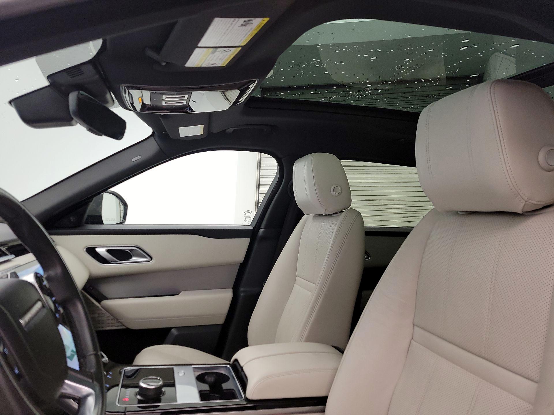 Thumbnail: 2020 Land Rover Range Rover Velar - 19