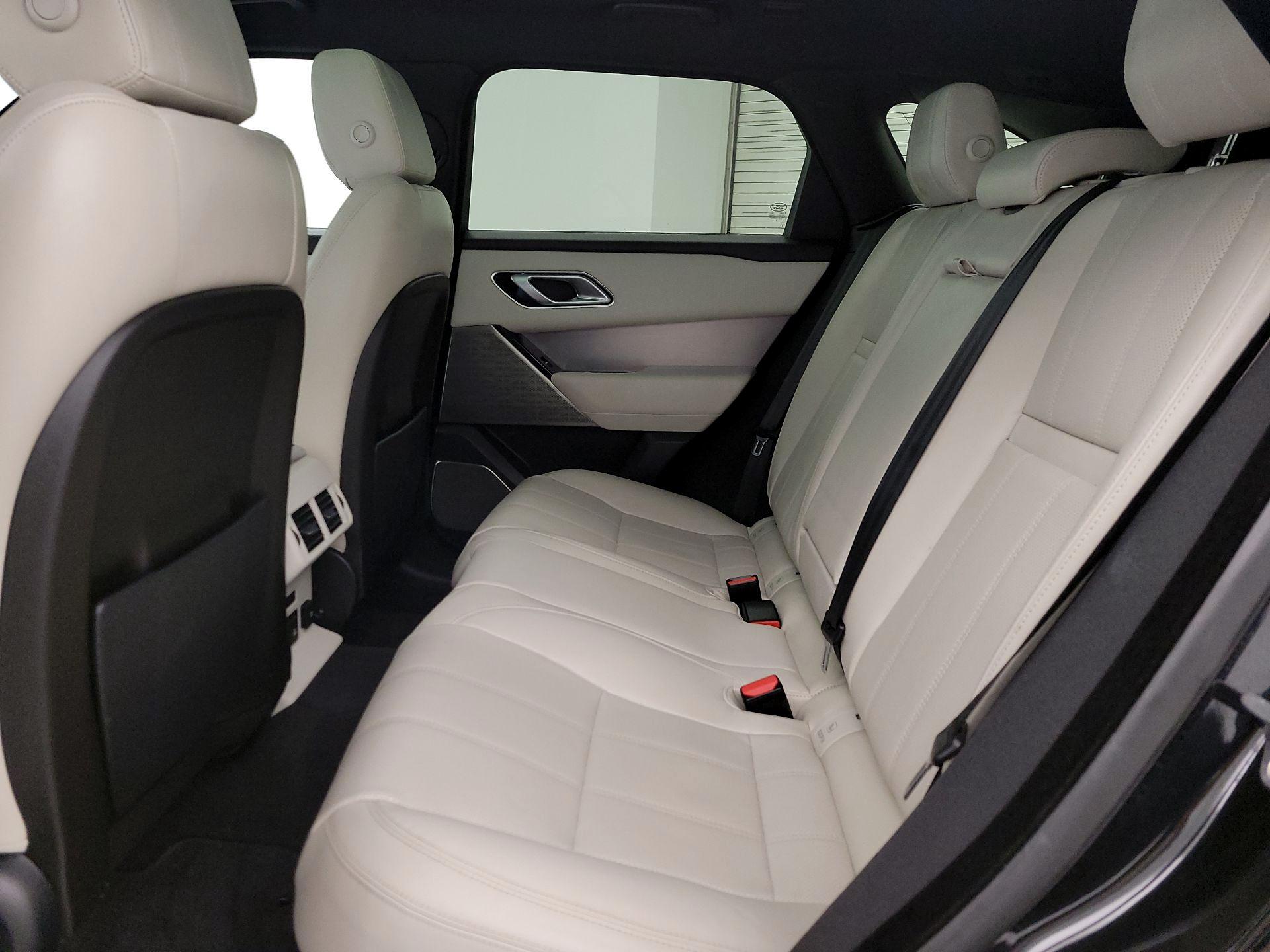 Thumbnail: 2020 Land Rover Range Rover Velar - 20