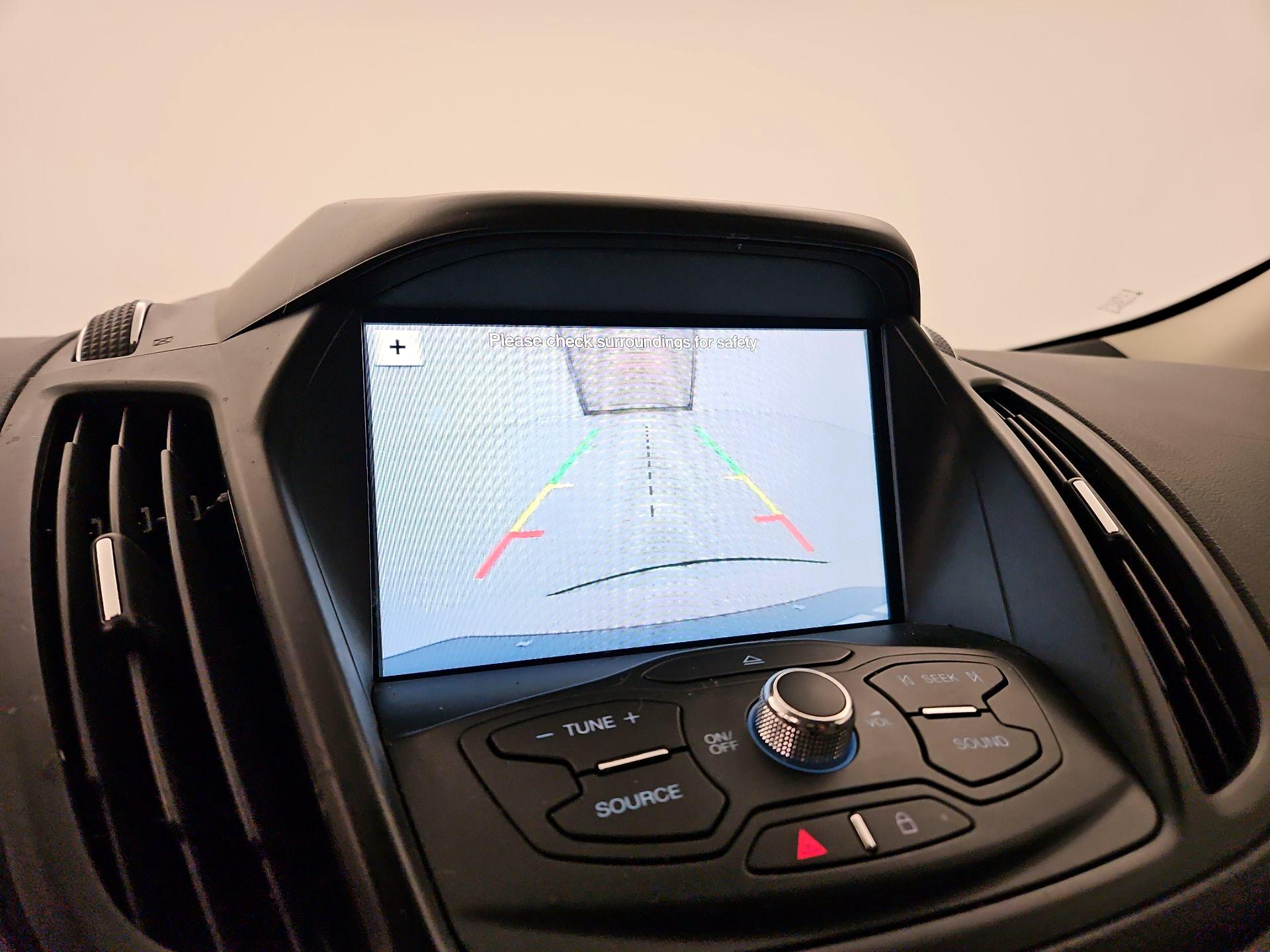 Thumbnail: 2016 Ford Escape - 14