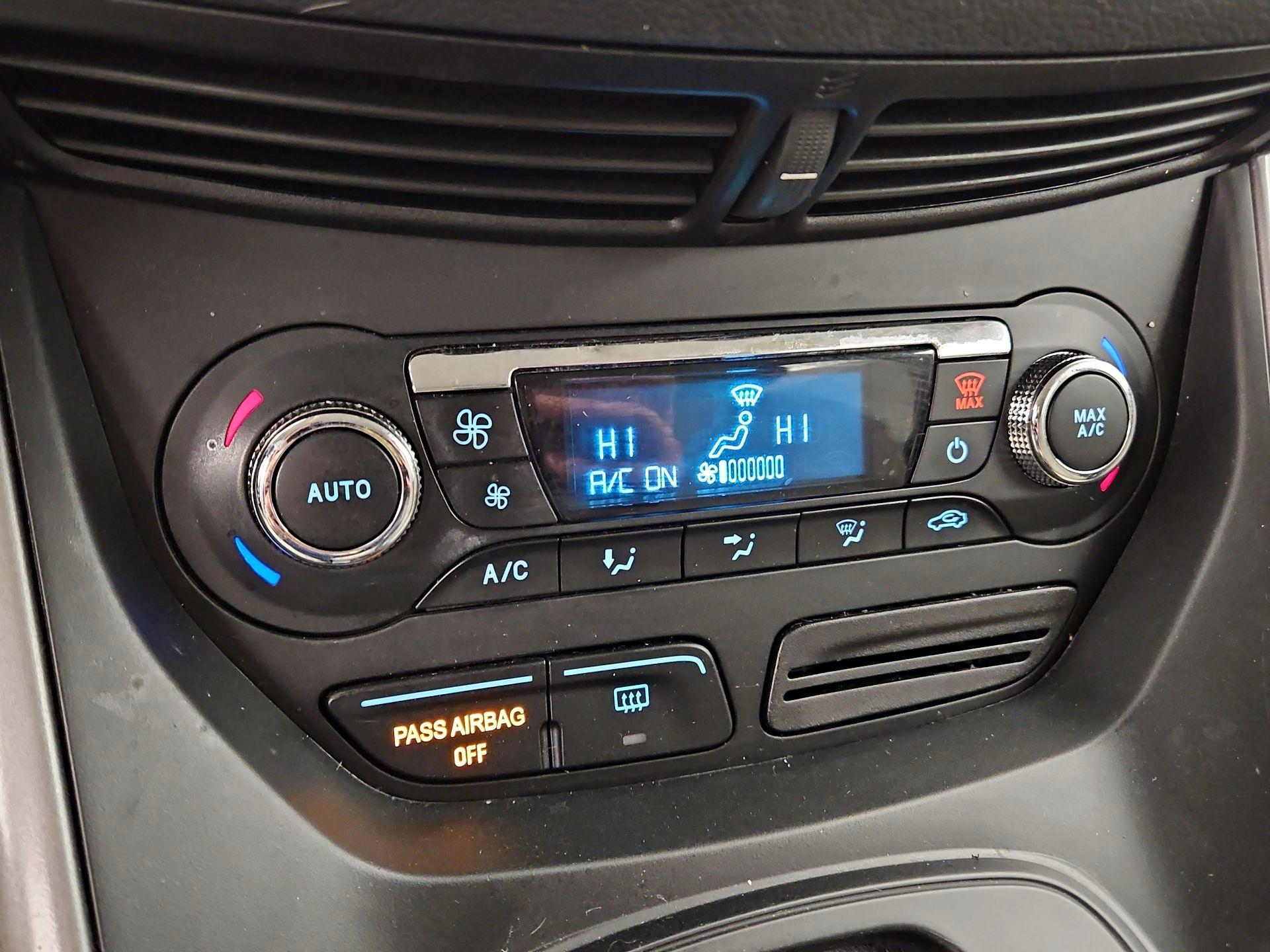 Thumbnail: 2016 Ford Escape - 16