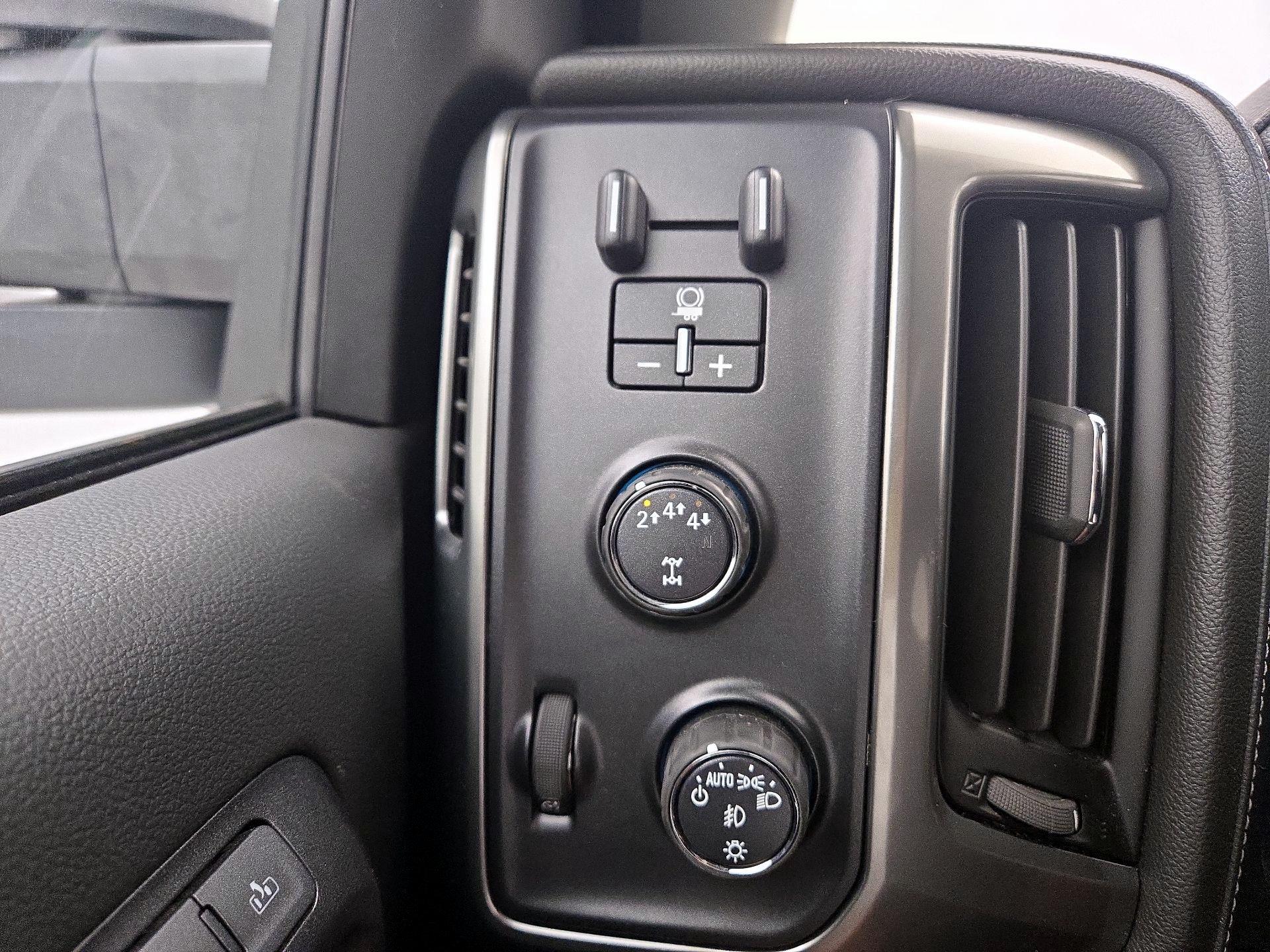 Thumbnail: 2019 Chevrolet Silverado 2500 - 13