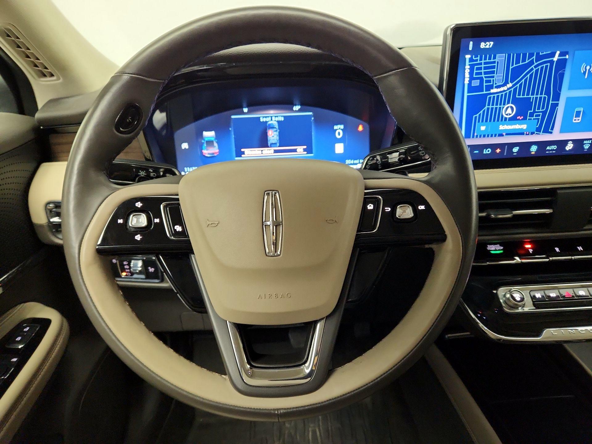 Thumbnail: 2023 Lincoln Corsair - 10