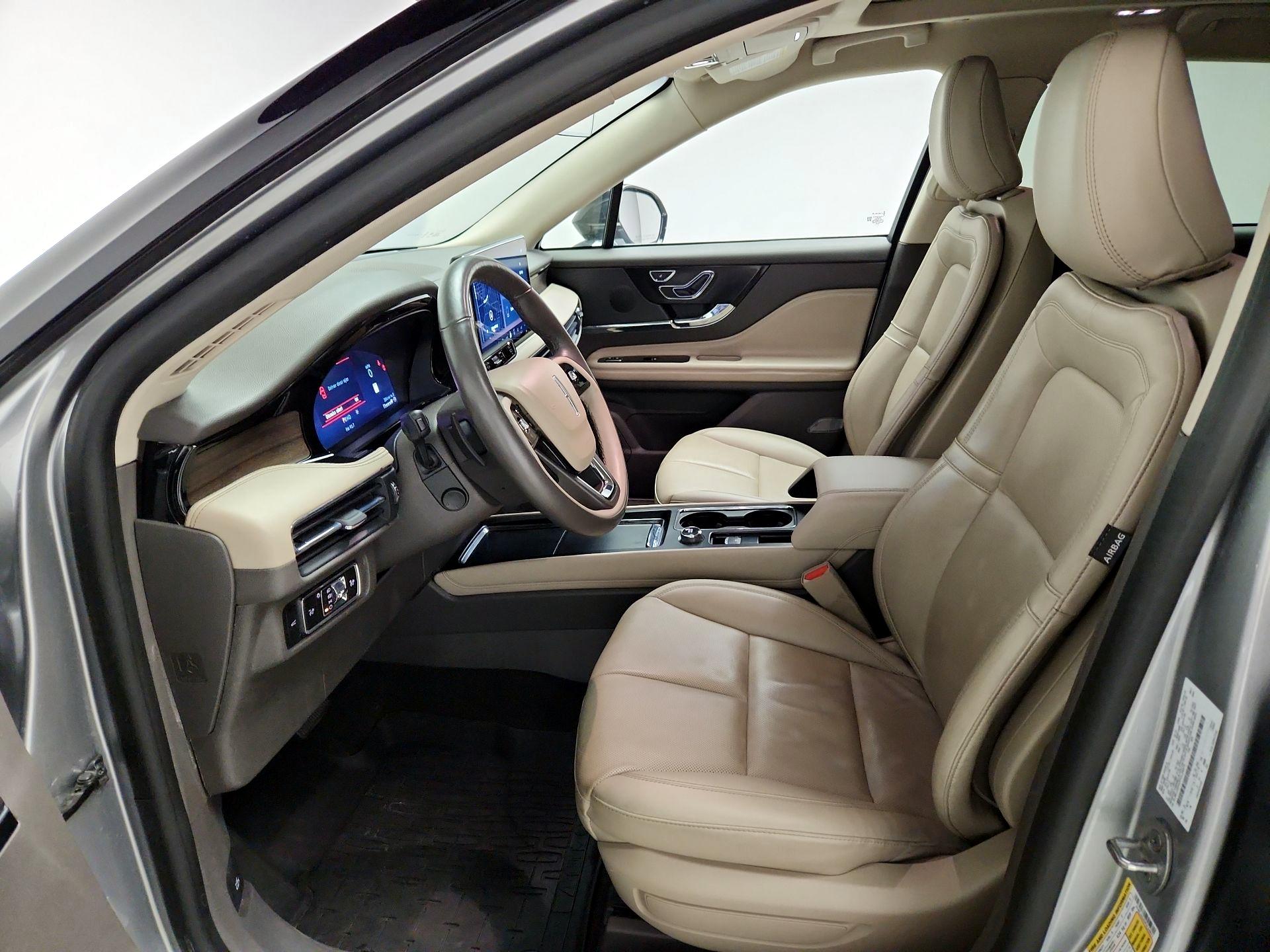 Thumbnail: 2023 Lincoln Corsair - 11