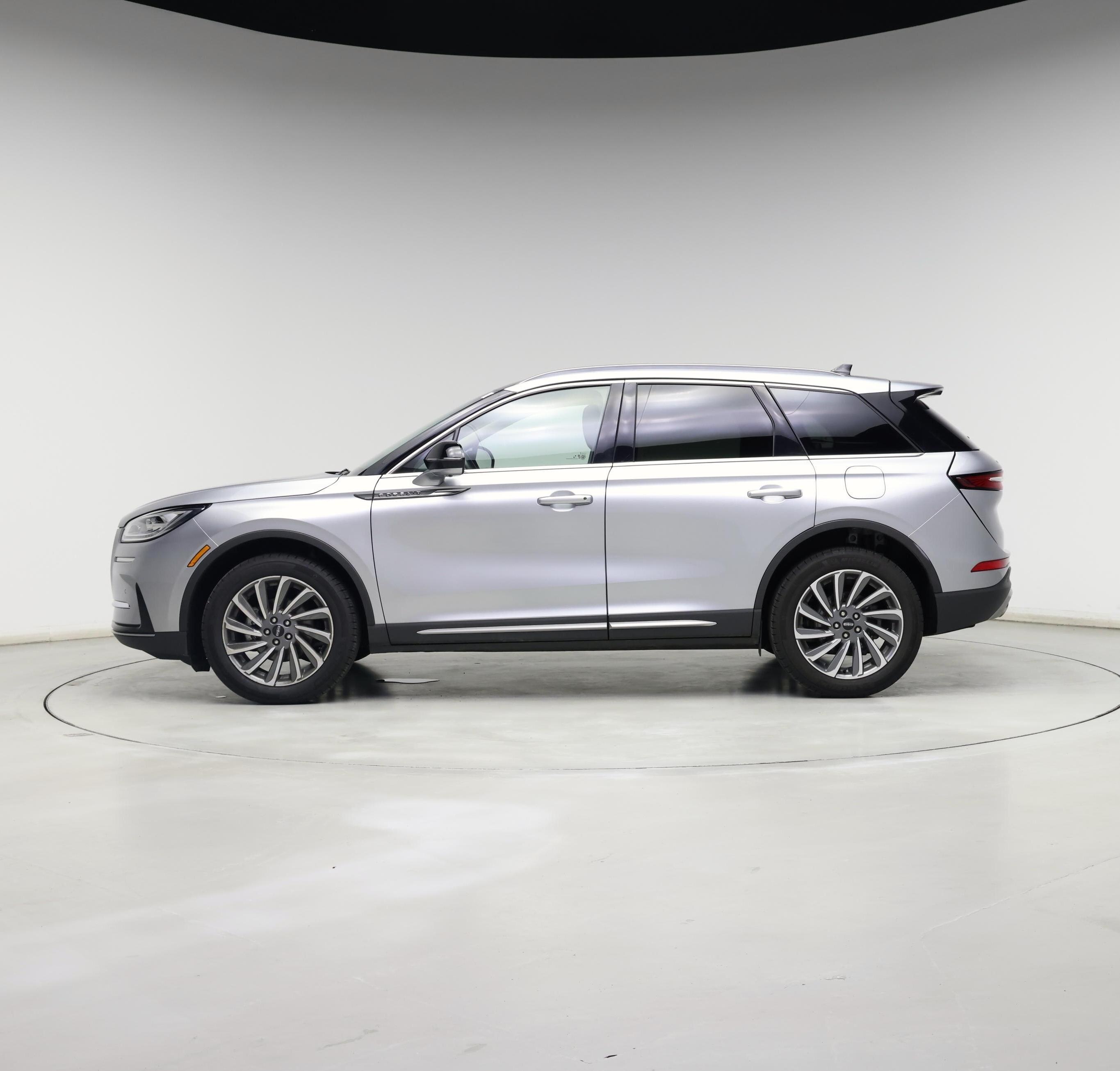 Thumbnail: 2023 Lincoln Corsair - 3