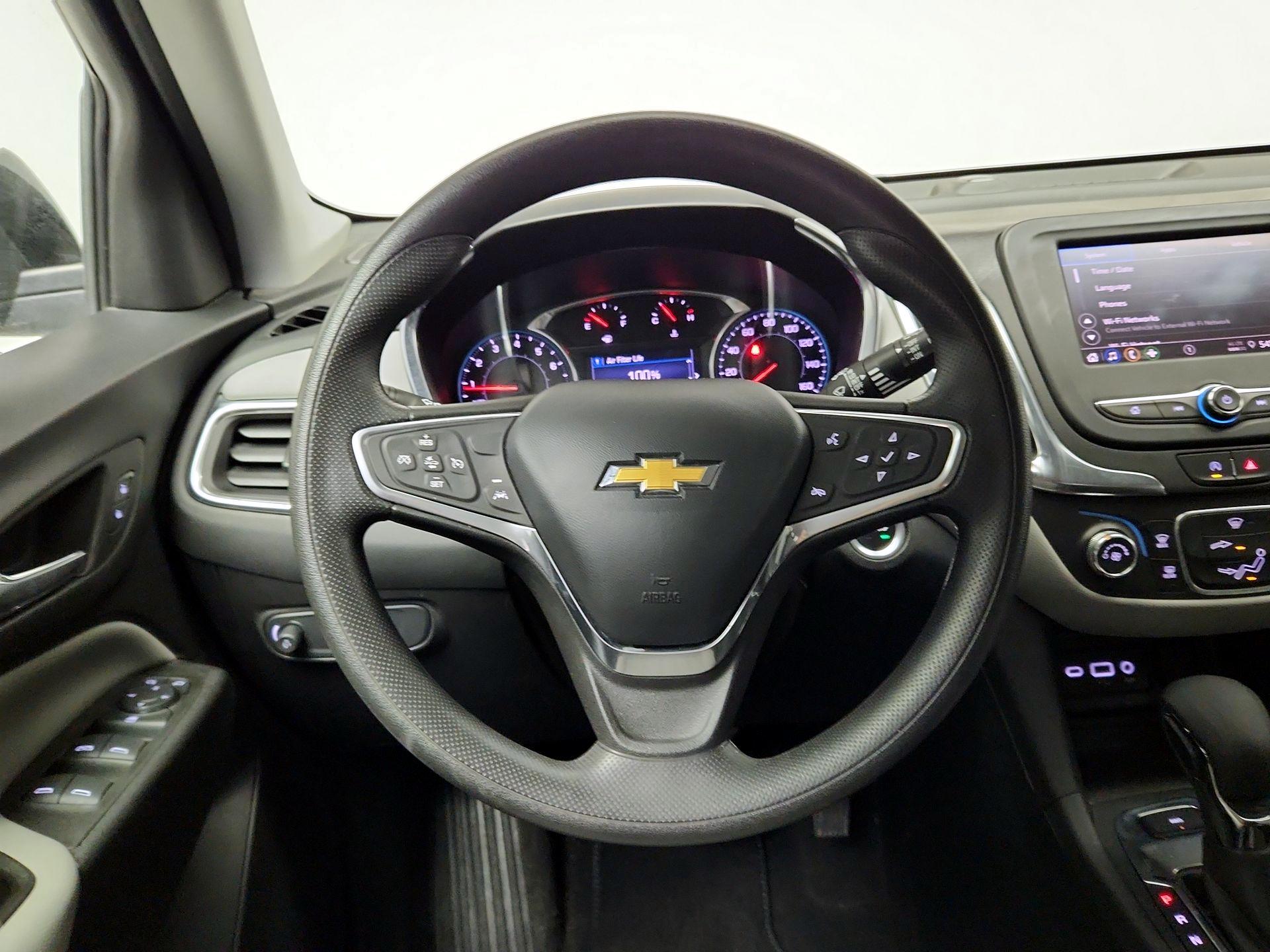 Thumbnail: 2022 Chevrolet Equinox - 10