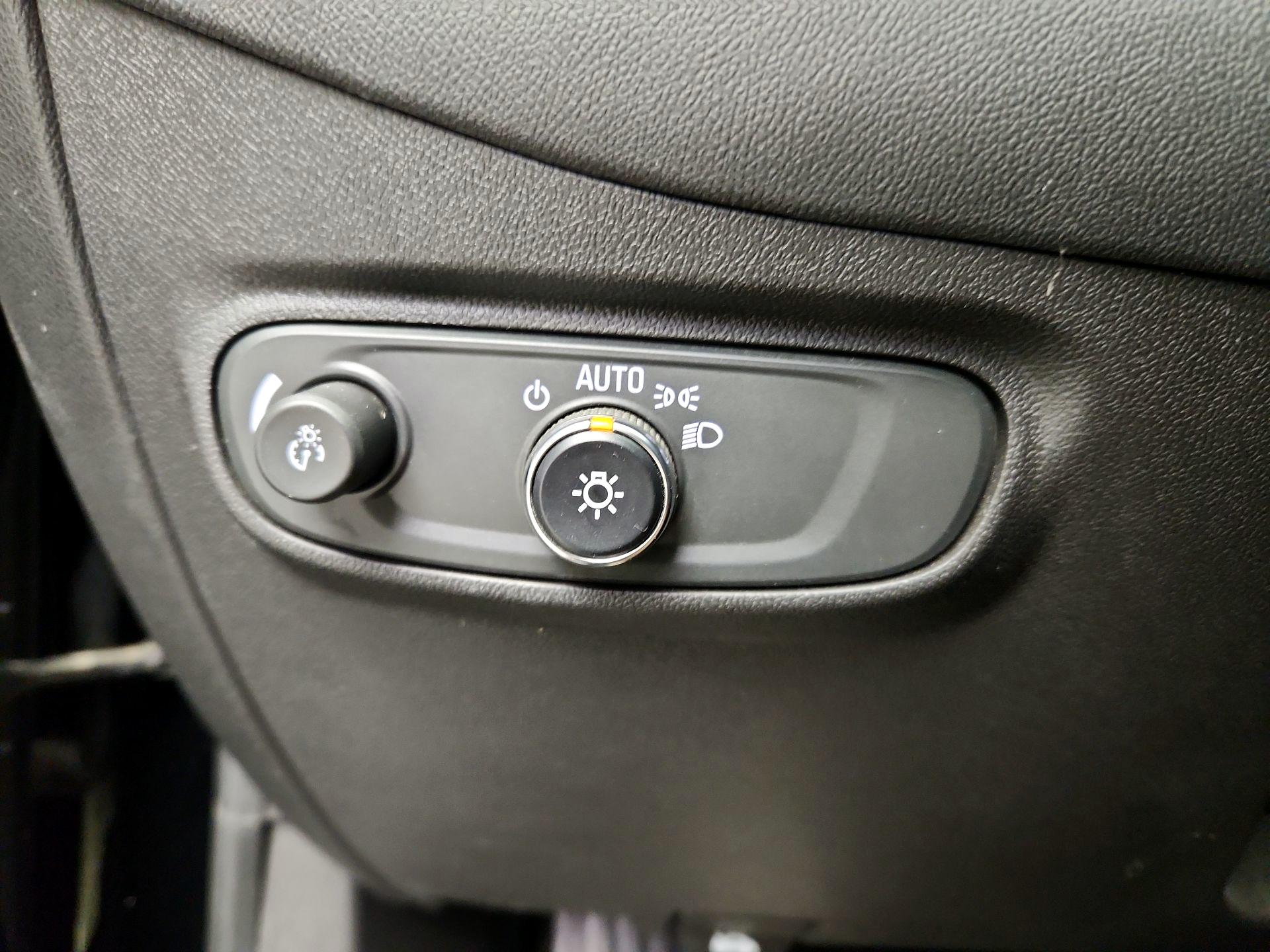 Thumbnail: 2022 Chevrolet Equinox - 13