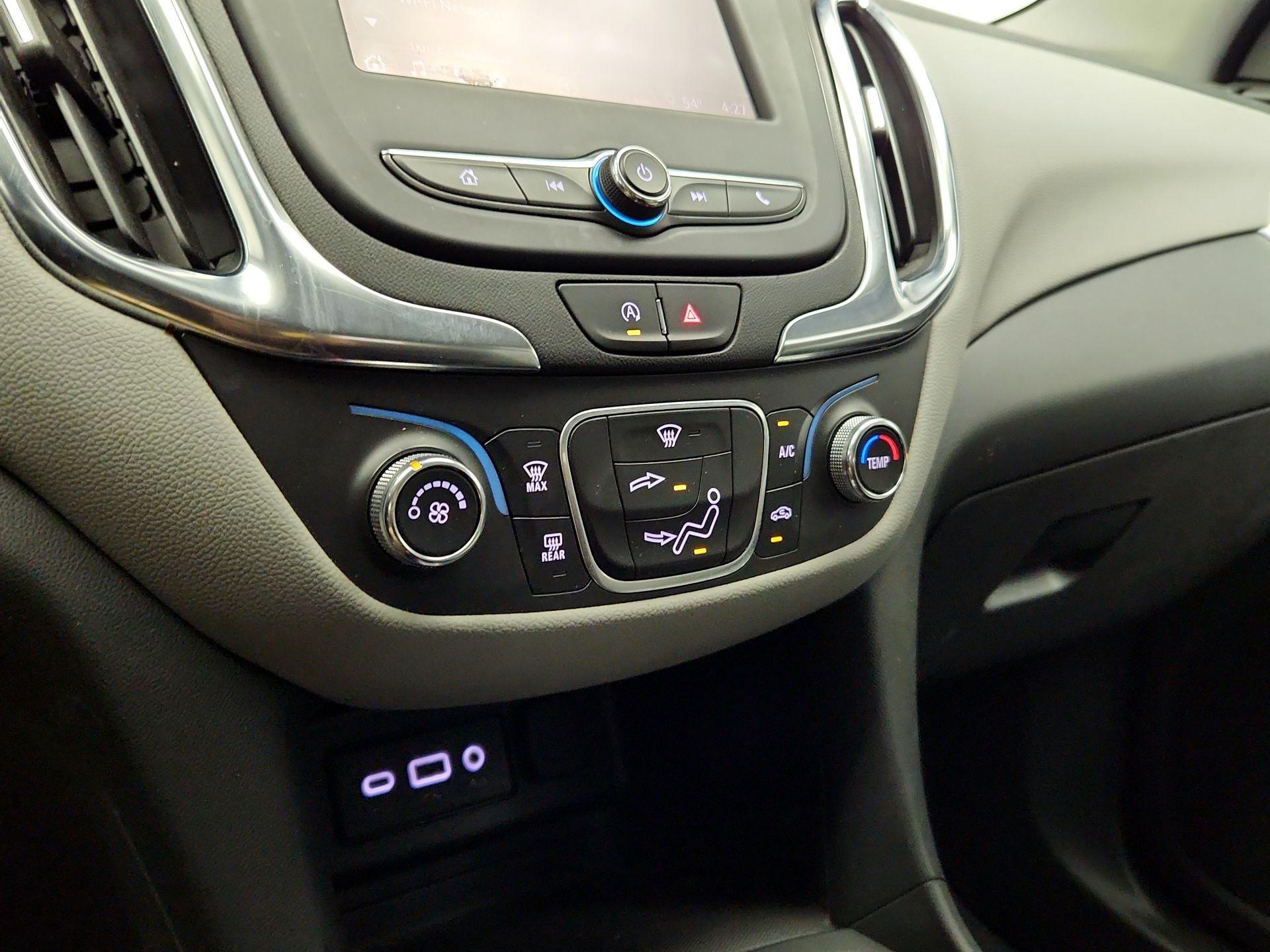 Thumbnail: 2022 Chevrolet Equinox - 16