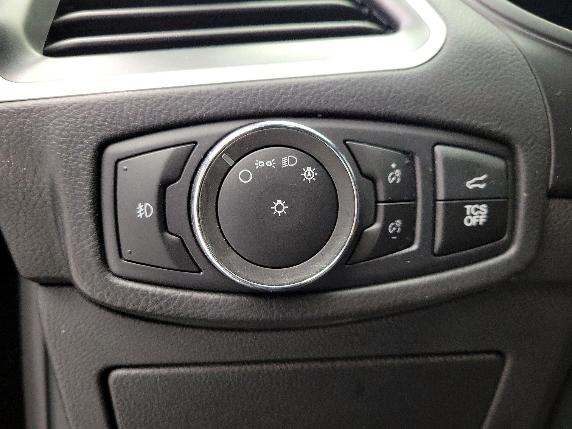 Thumbnail: 2023 Ford Edge - 13