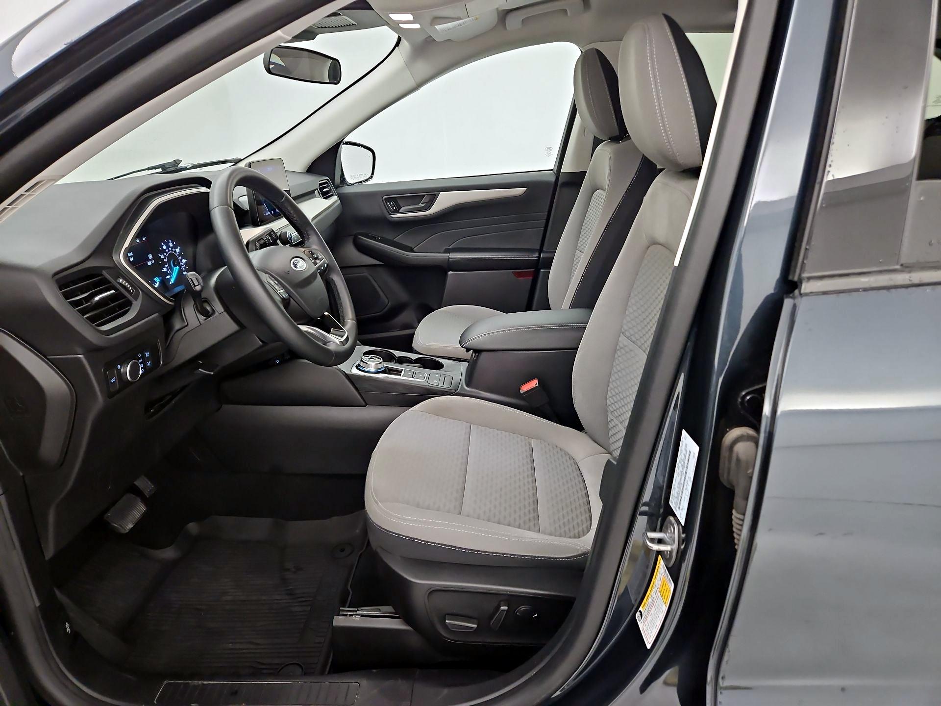 Thumbnail: 2022 Ford Escape - 11