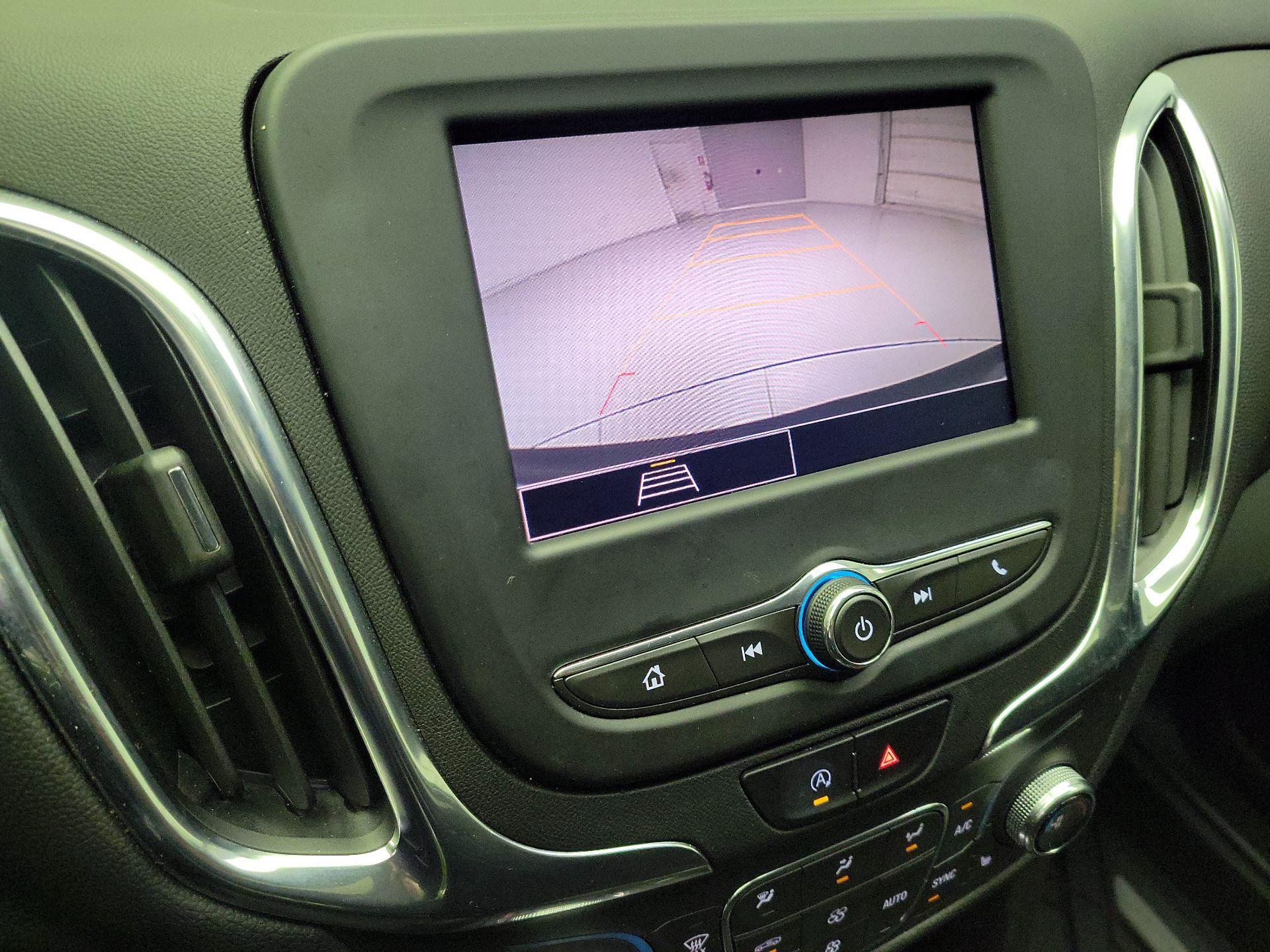 Thumbnail: 2022 Chevrolet Equinox - 14