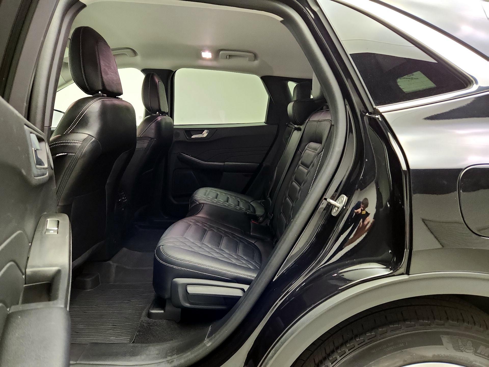 Thumbnail: 2023 Ford Escape - 20