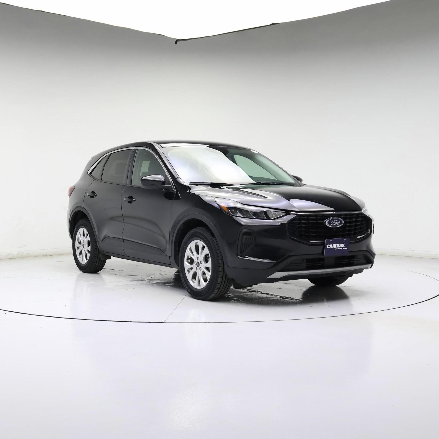 Thumbnail: 2023 Ford Escape - 2