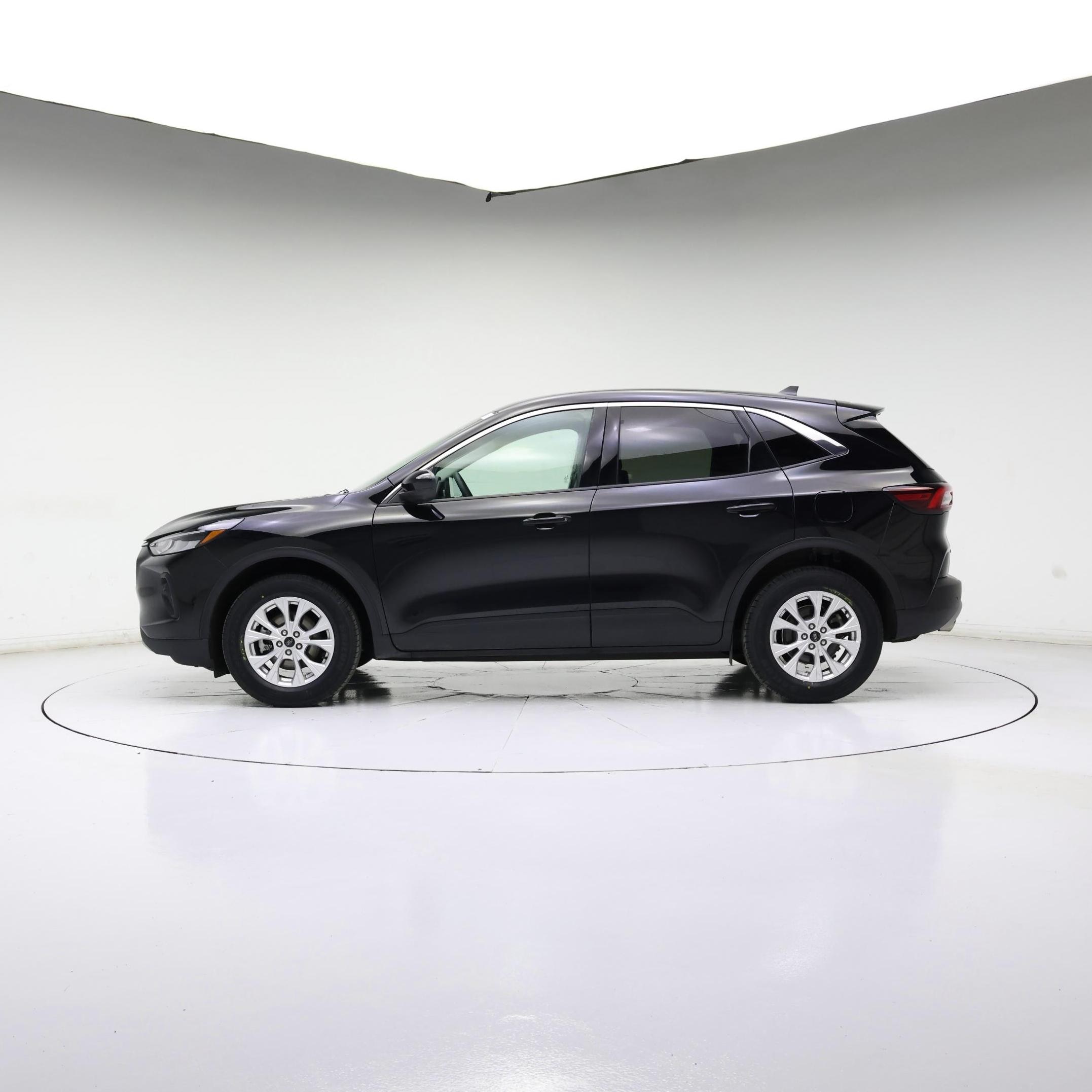 Thumbnail: 2023 Ford Escape - 7