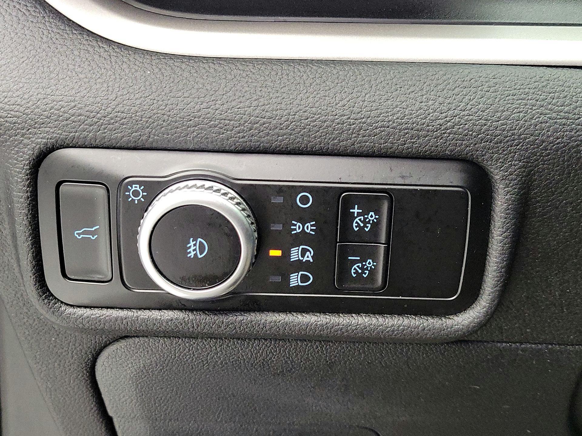 Thumbnail: 2023 Ford Explorer - 13