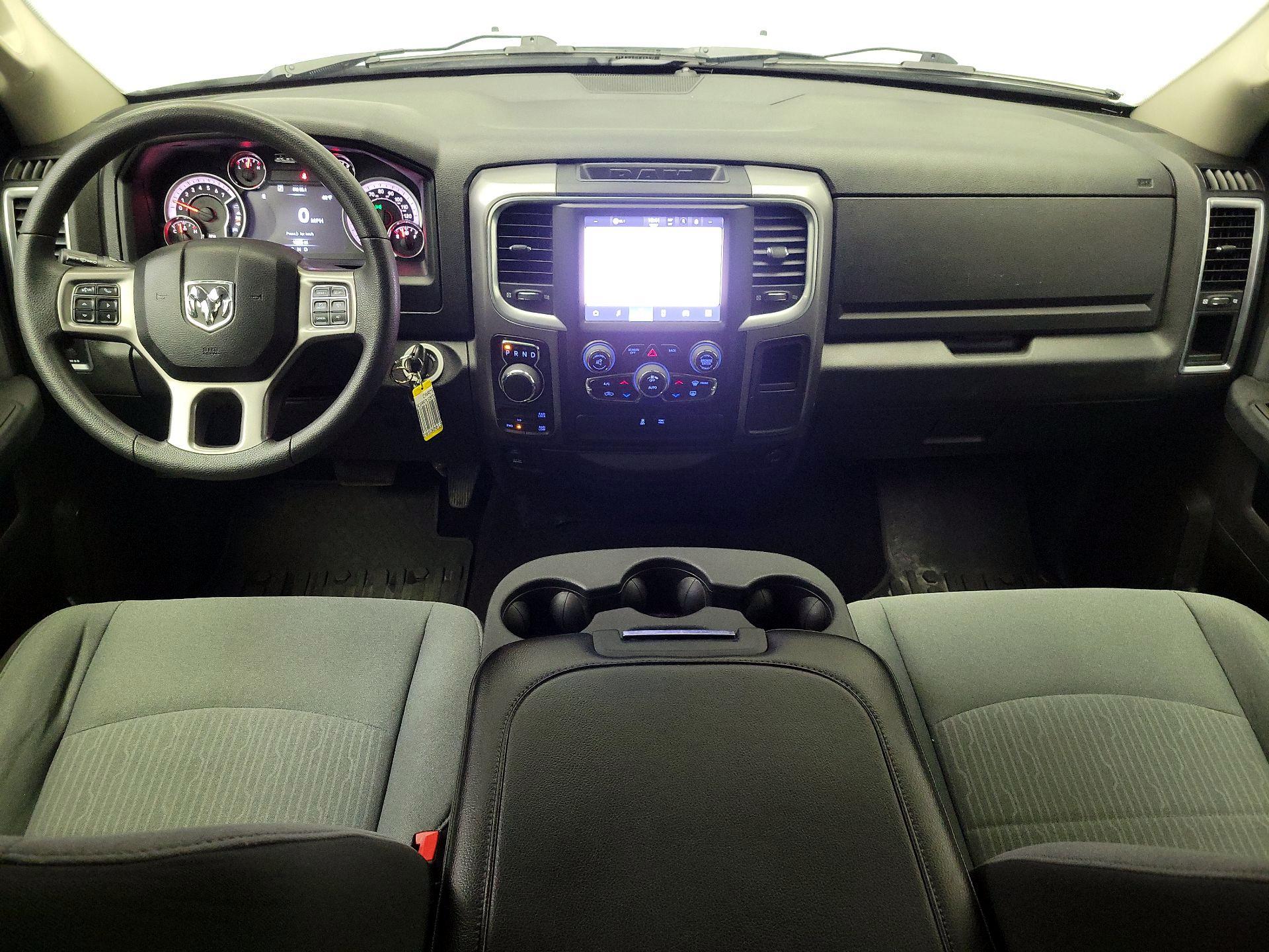 Thumbnail: 2023 RAM 1500 Classic - 9