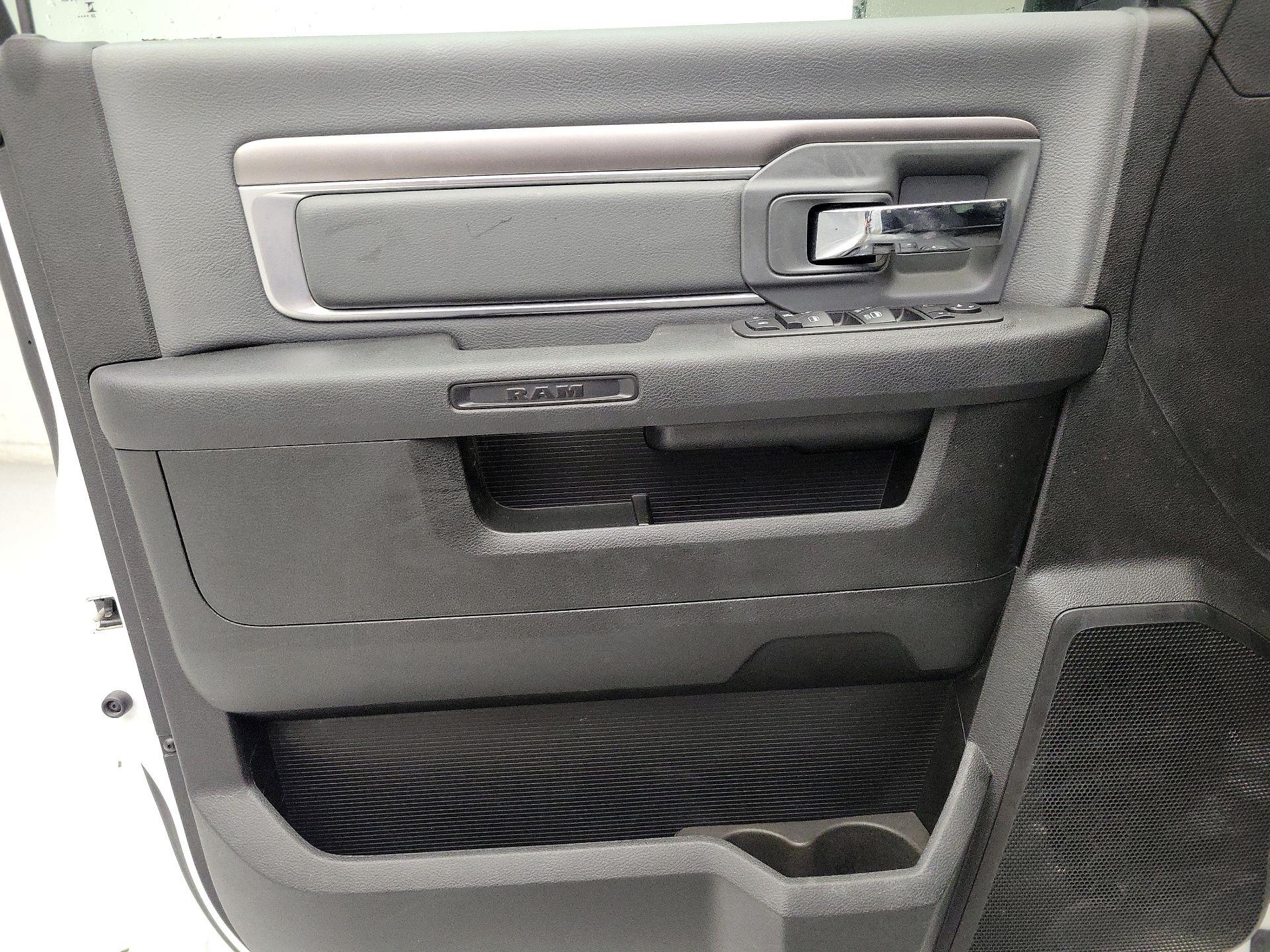 Thumbnail: 2023 RAM 1500 Classic - 12